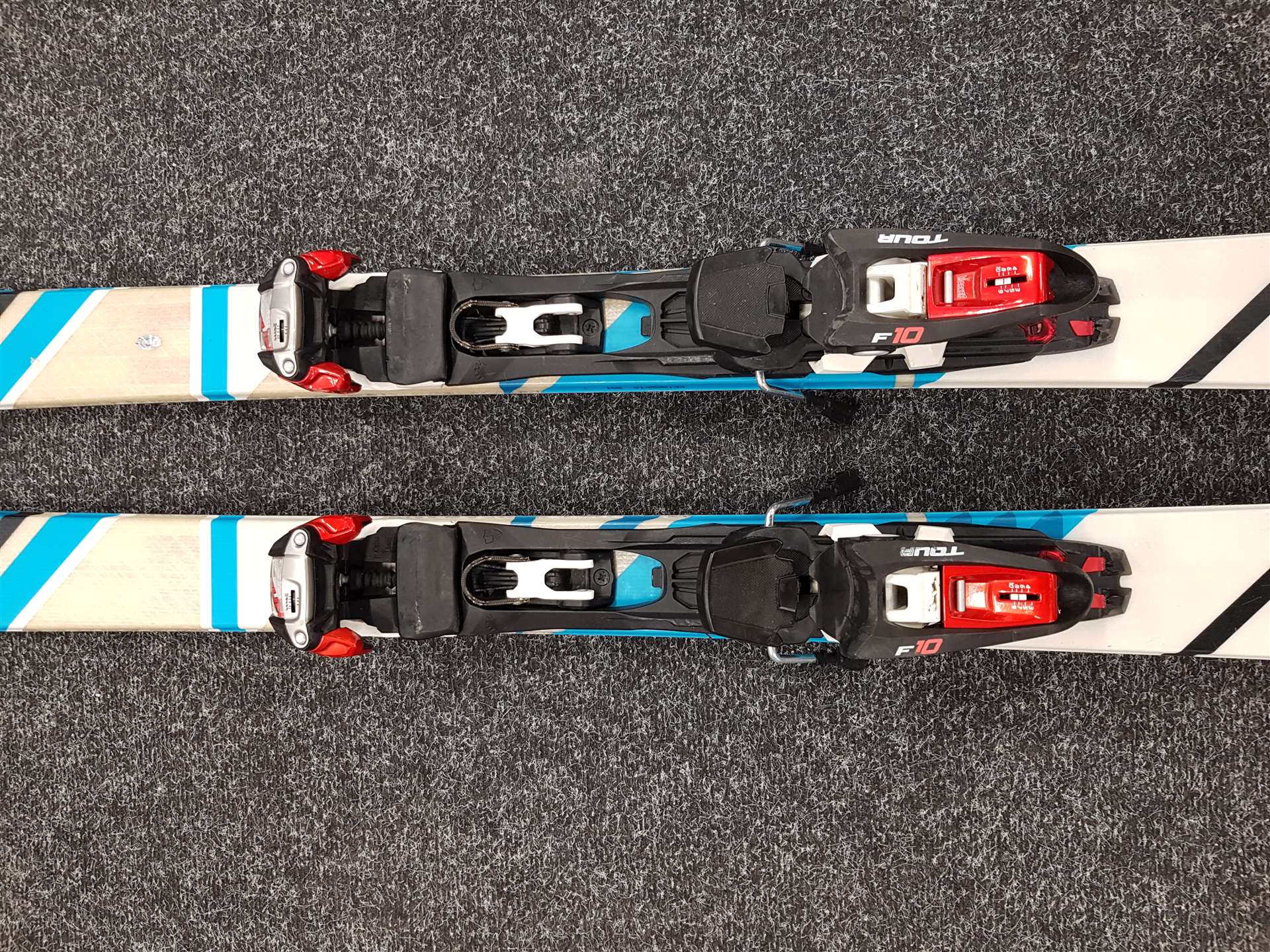 Použité skialpové lyže VOLKL QANIK + MARKER F10 TOUR + Použité pásy