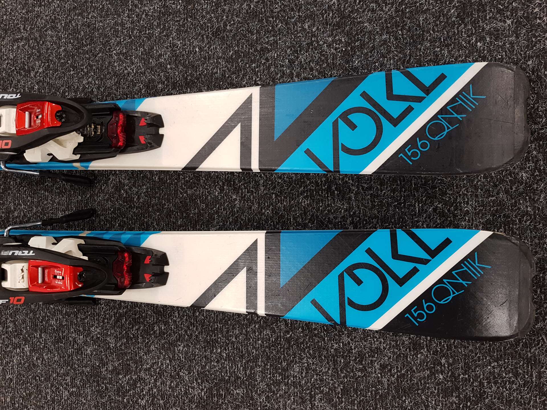 Použité skialpové lyže VOLKL QANIK + MARKER F10 TOUR + Použité pásy