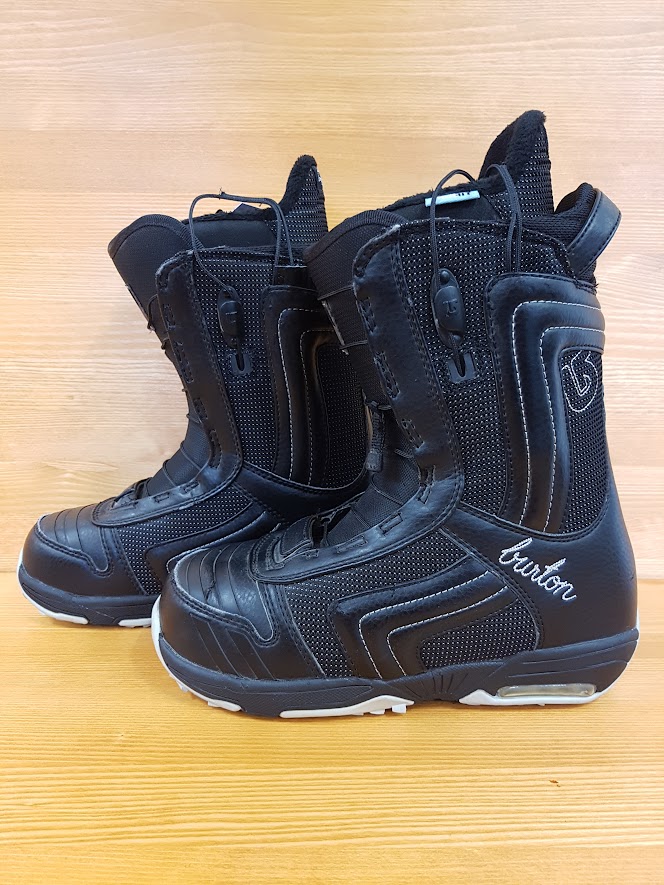 Použité snowboardové topánky BURTON True It