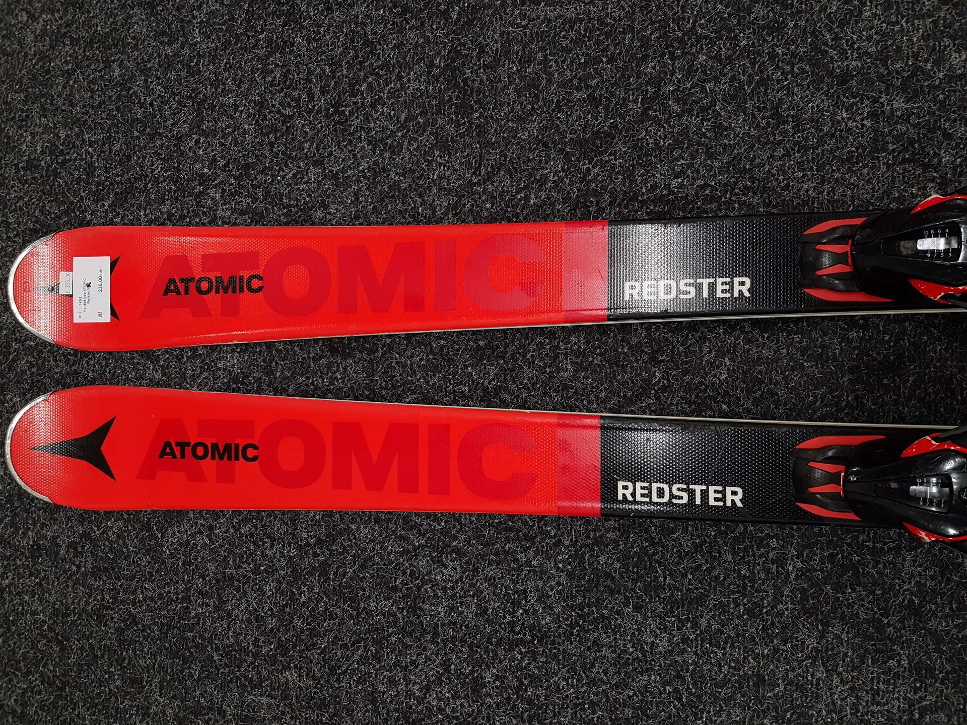 Použité lyže ATOMIC Redster MR