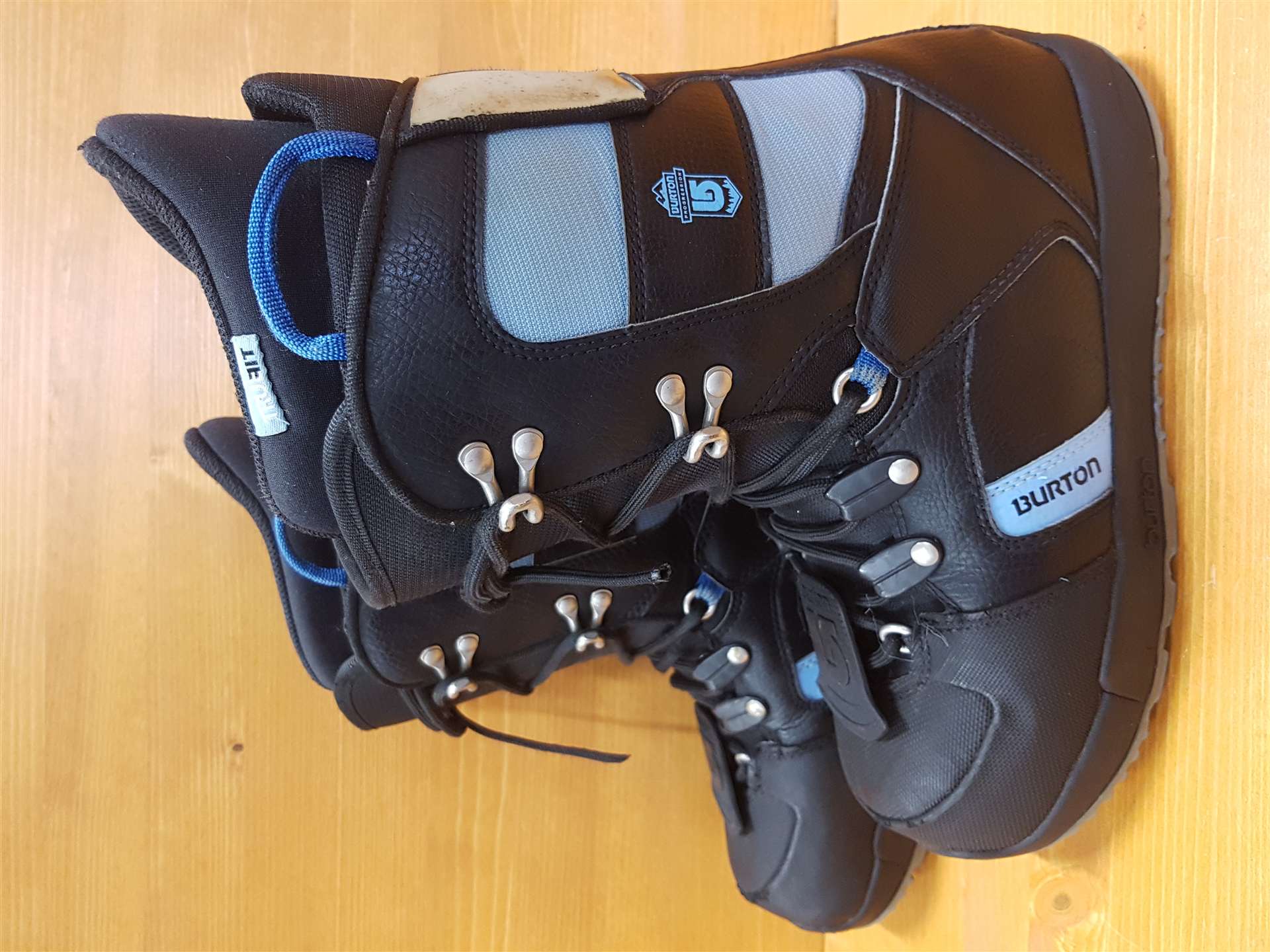 Použité snowboardové topánky BURTON Progression
