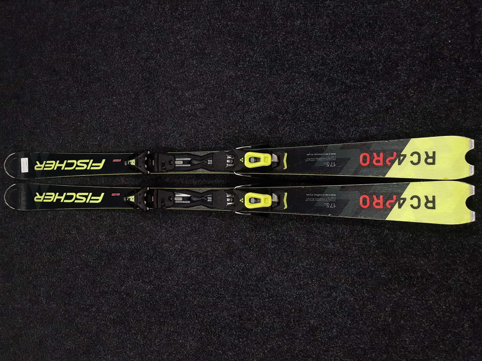 Použité lyže FISCHER RC Pro Ti + viazanie Fischer Z11