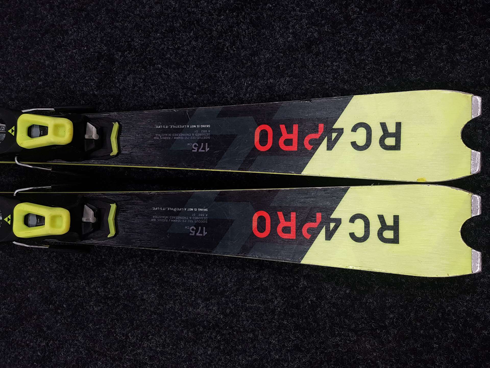 Použité lyže FISCHER RC Pro Ti + viazanie Fischer Z11