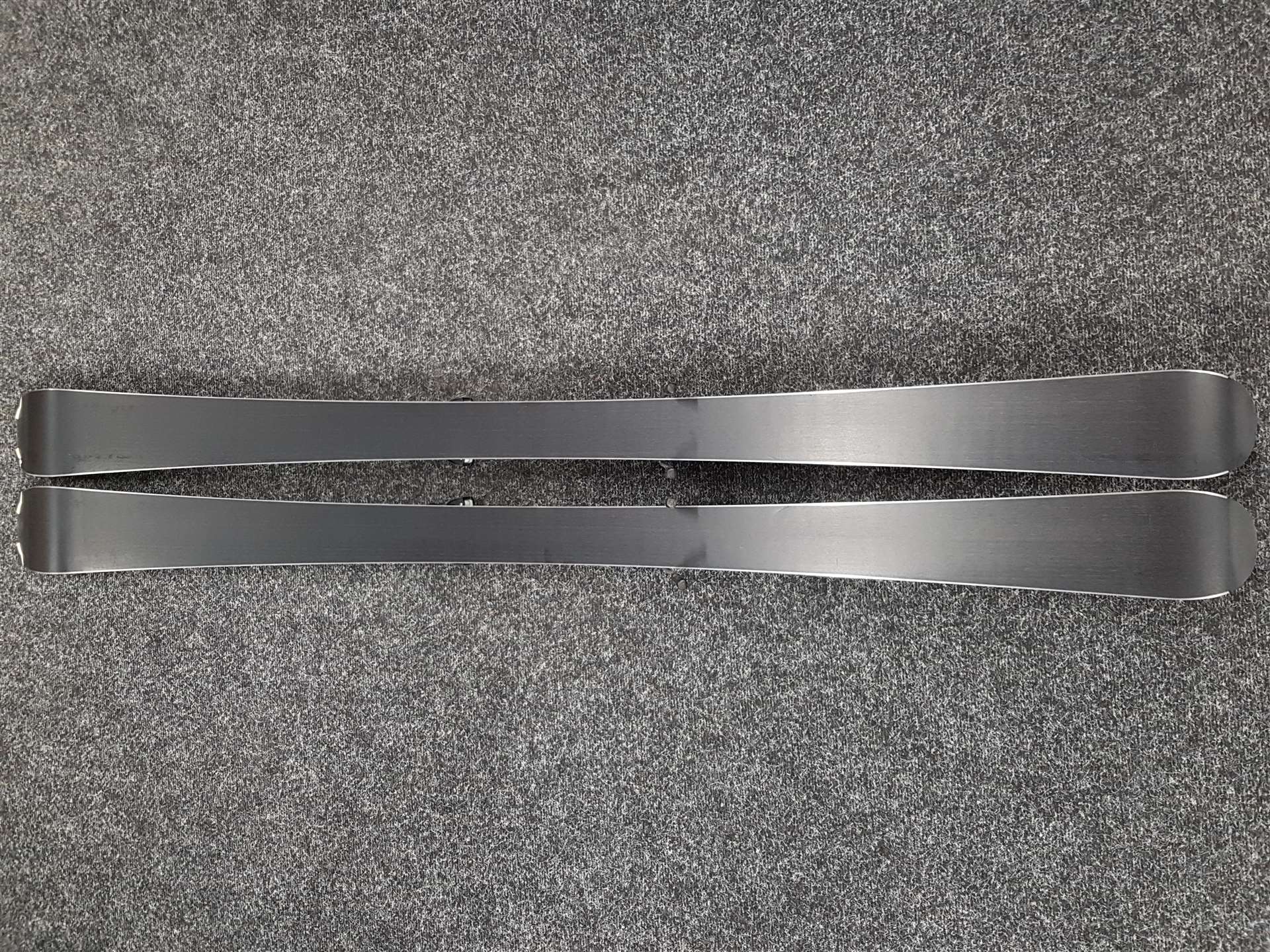 Použité lyže HEAD REV 70