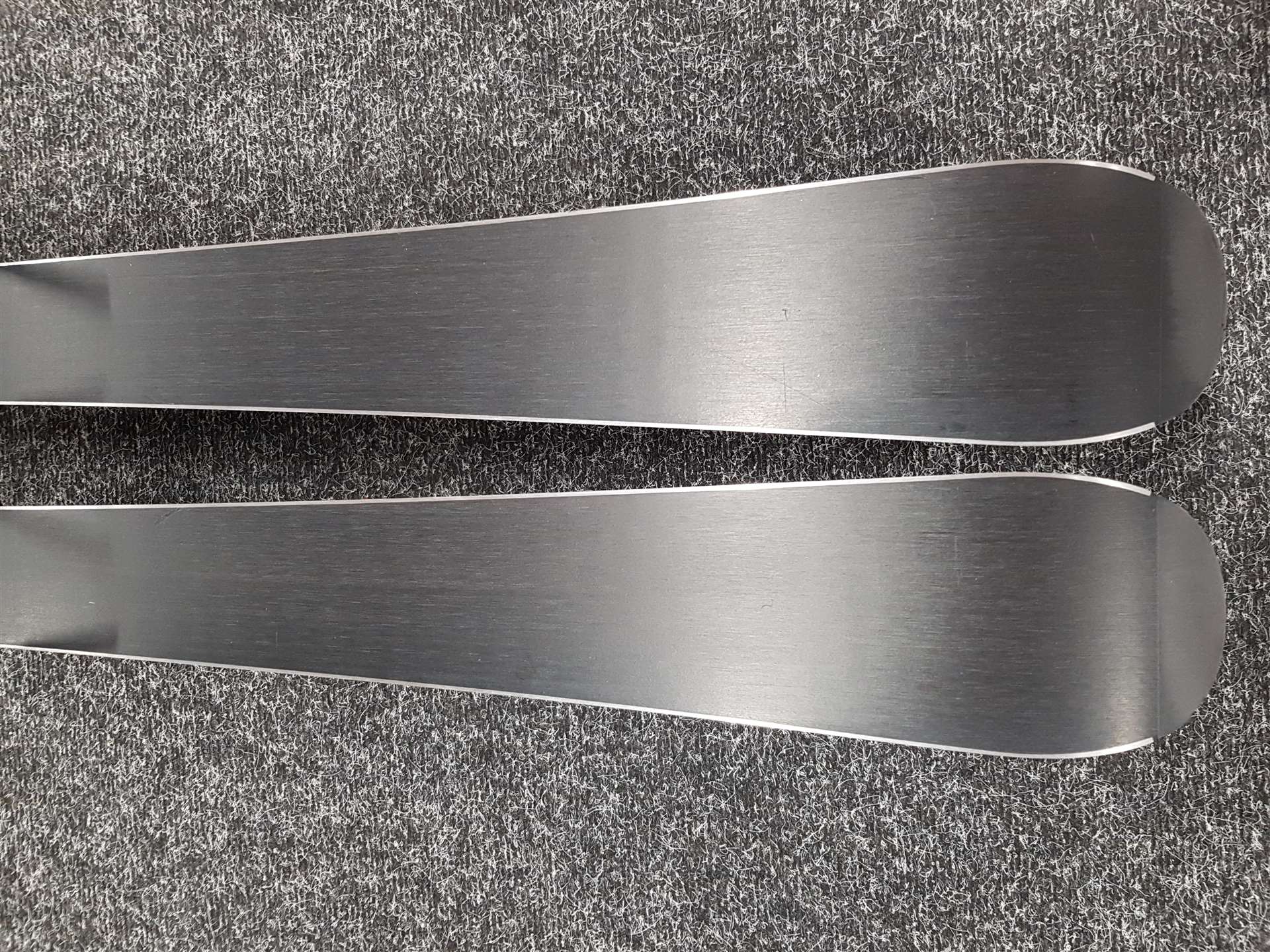 Použité lyže HEAD REV 70