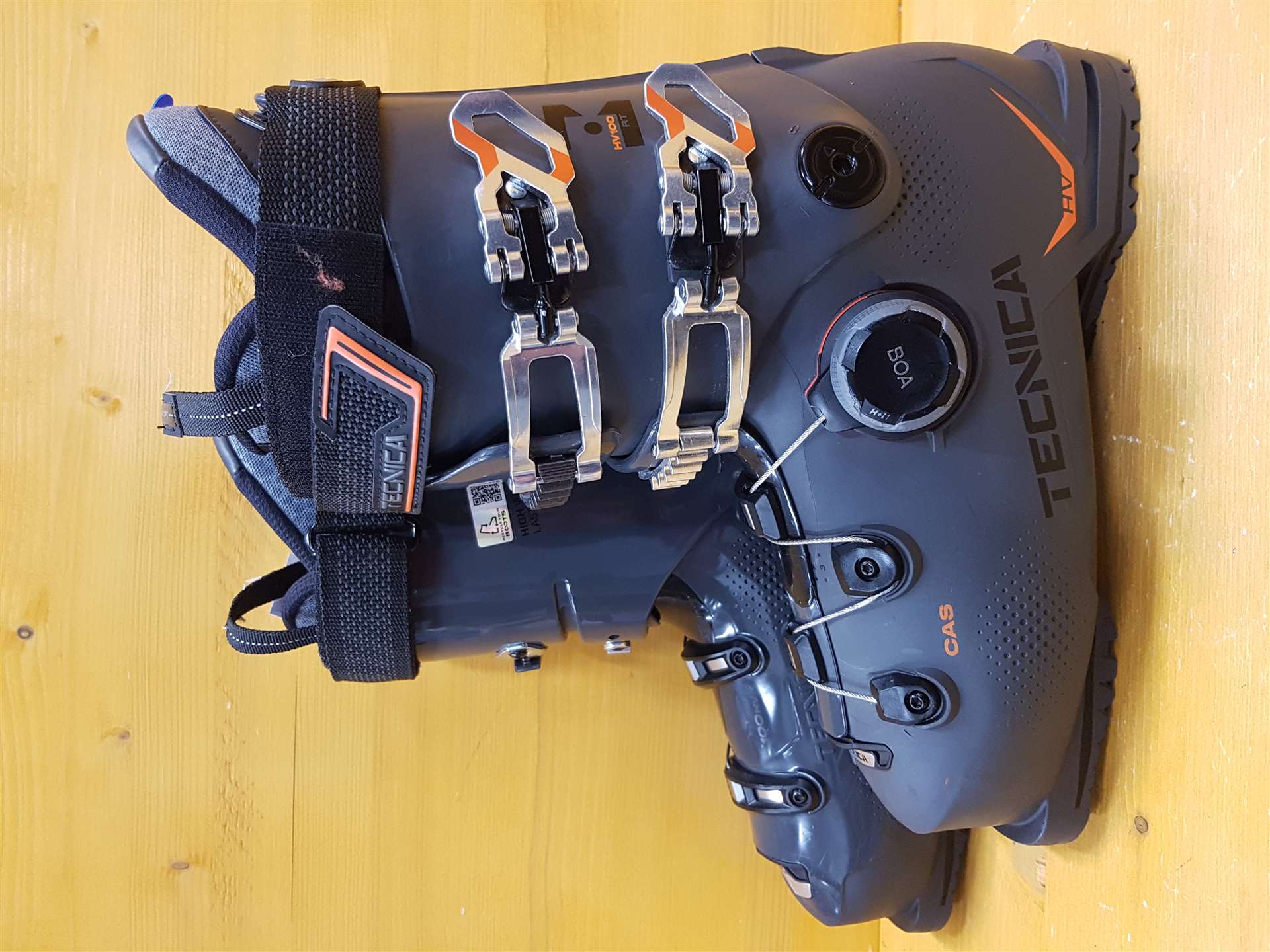Použité lyžiarky TECNICA HV 100 RT BOA