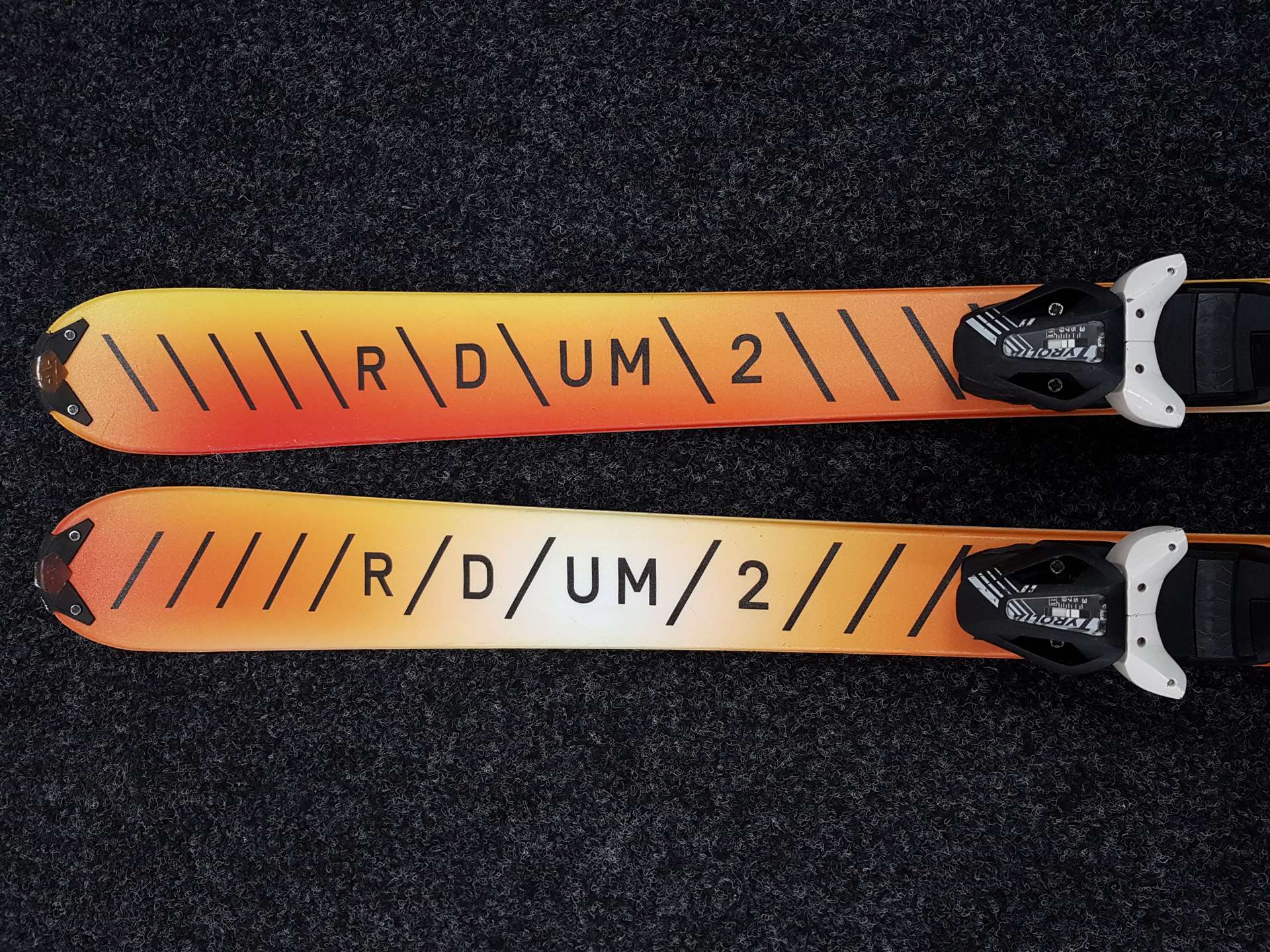 Použité lyže SPORTEN RDUM 2  + viazanie Tyrolia PR 11