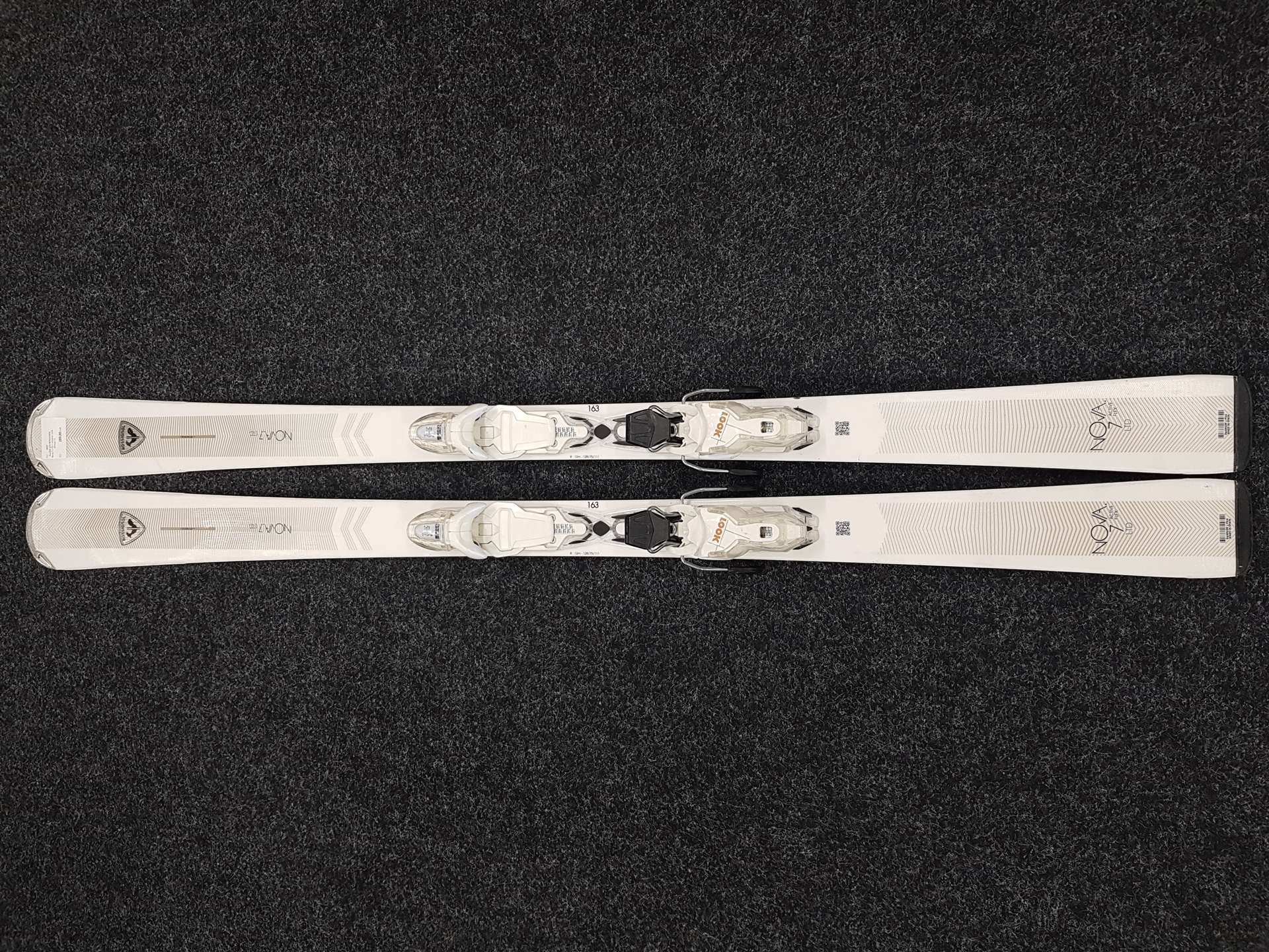 Použité lyže ROSSIGNOL Nova.7 LTD + viazanie Look XPress 11