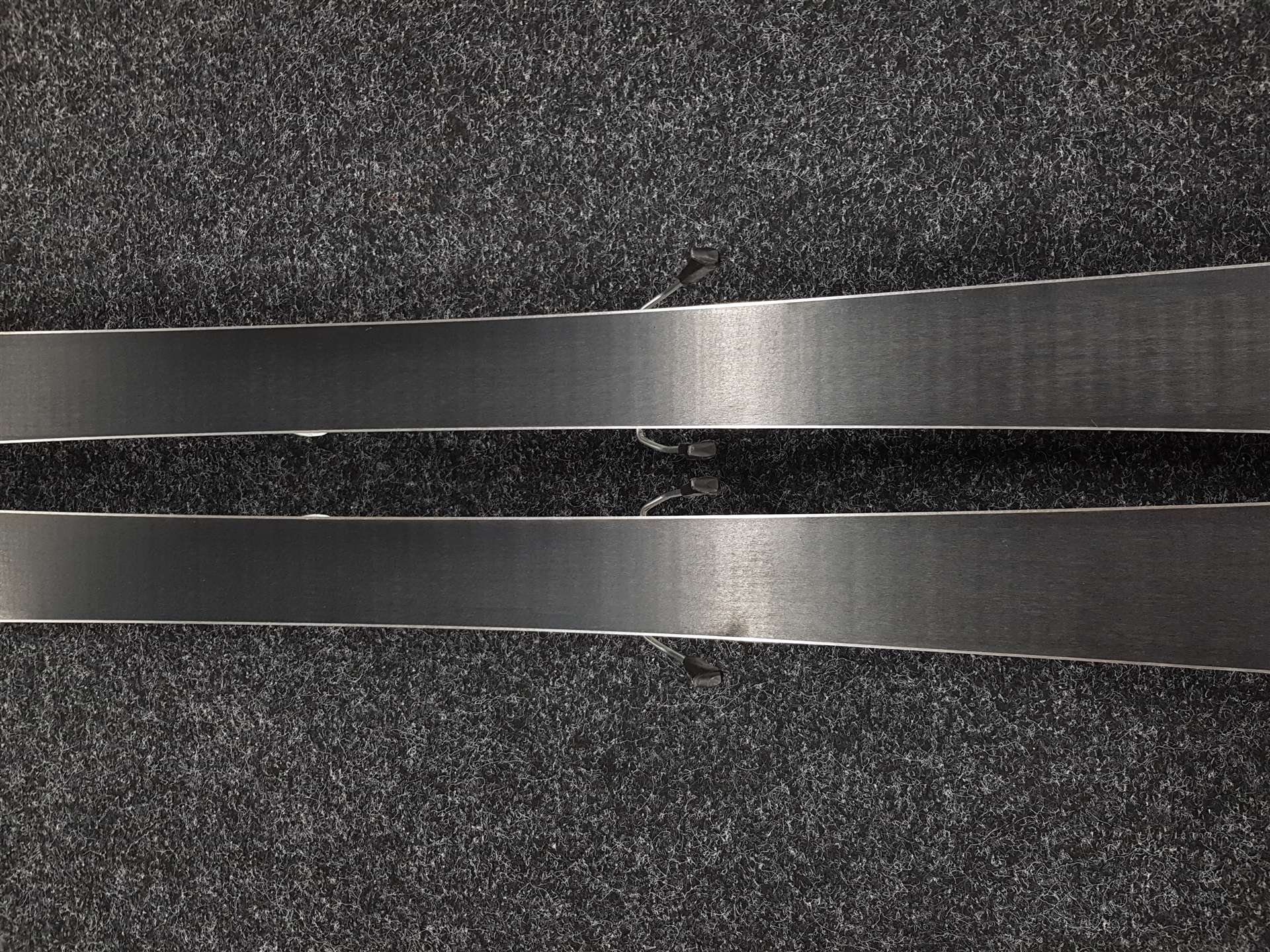 Použité lyže ROSSIGNOL Nova.7 LTD + viazanie Look XPress 11