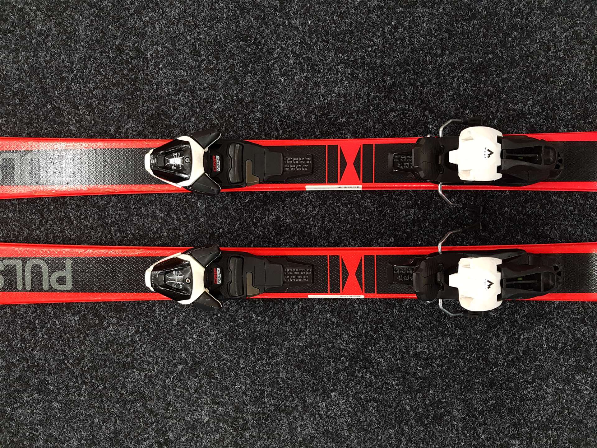 Použité lyže McKinley Pulse + viazanie McKinley JW 5.5