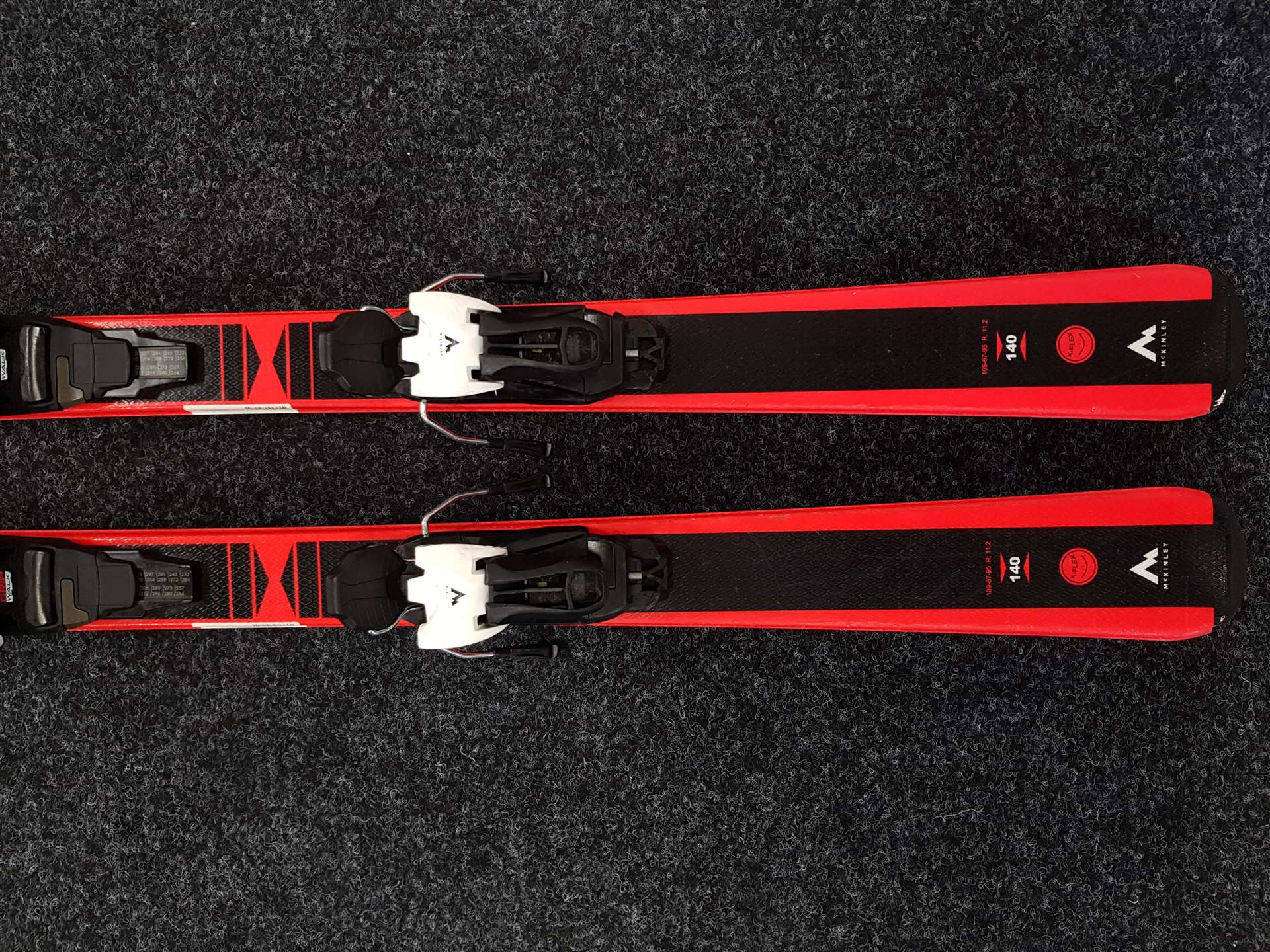 Použité lyže McKinley Pulse + viazanie McKinley JW 5.5