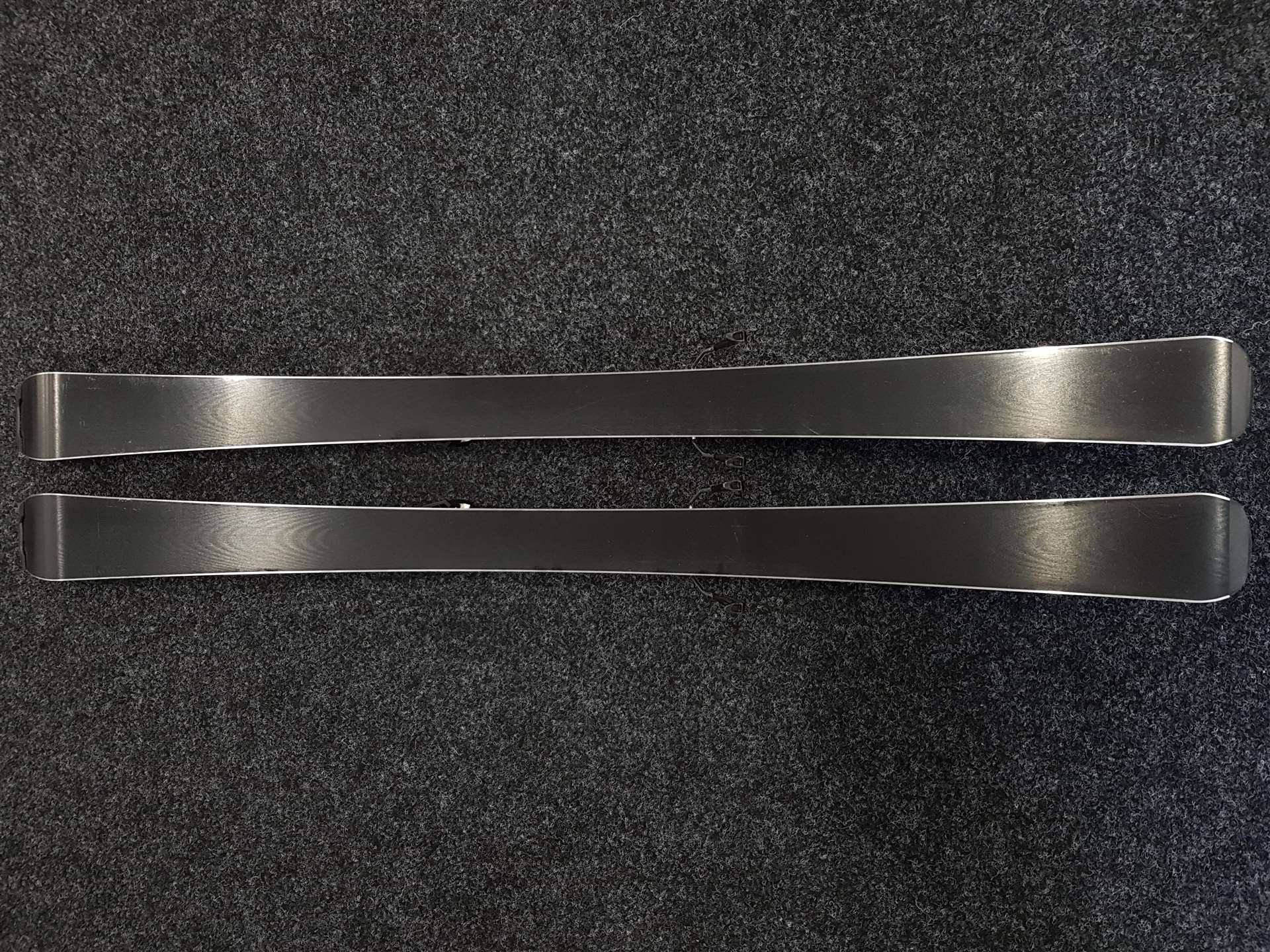 Použité lyže McKinley Pulse + viazanie McKinley JW 5.5