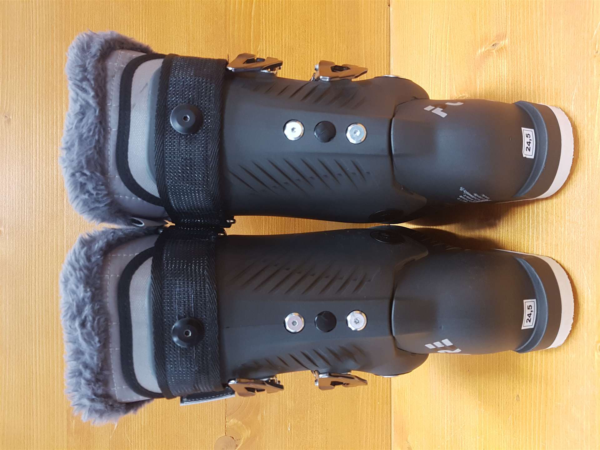 Použité lyžiarky ROSSIGNOL Pure Elite 70