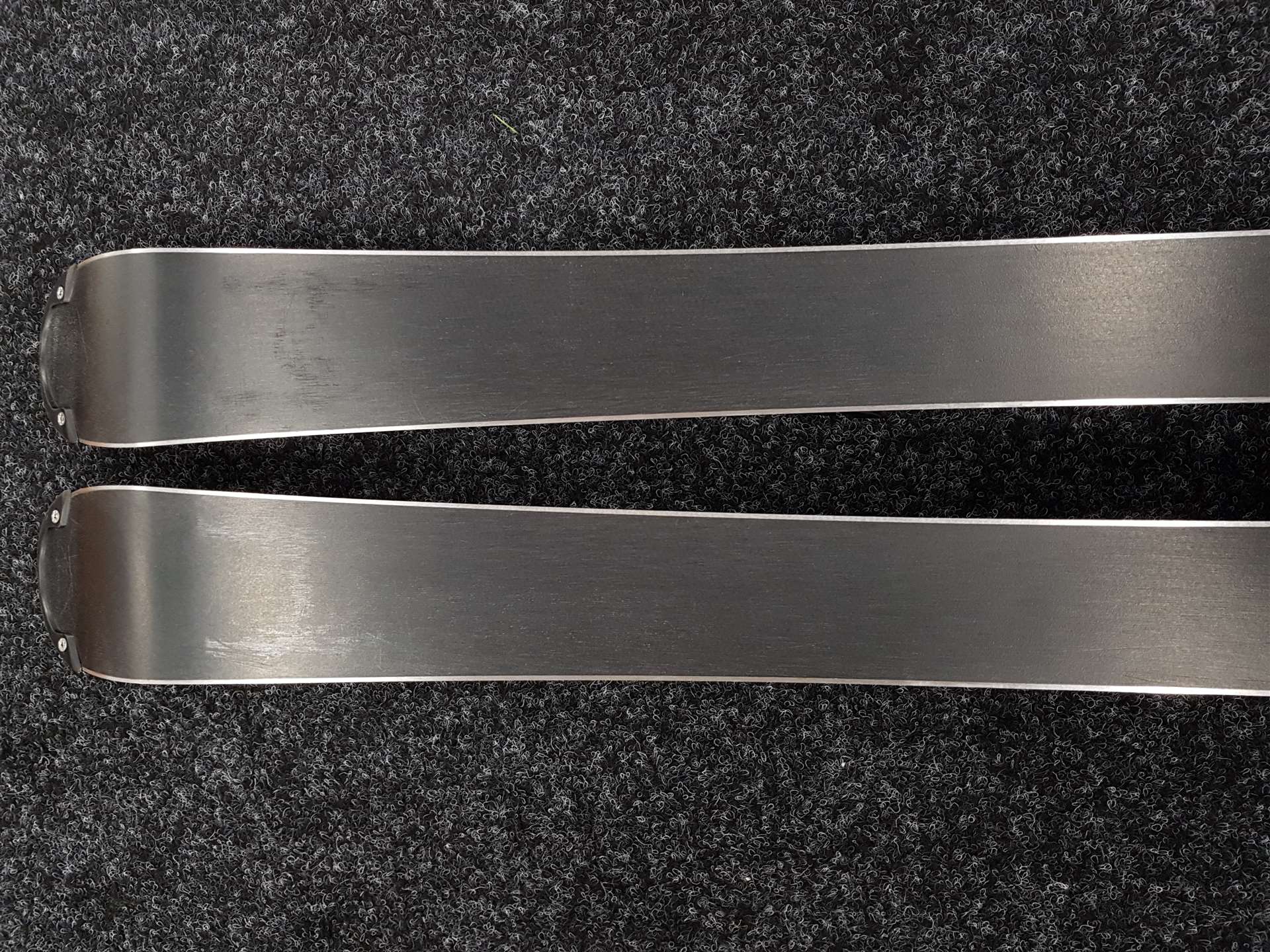 Použité lyže VOLKL Racetiger +  viazanie Marker 4.5