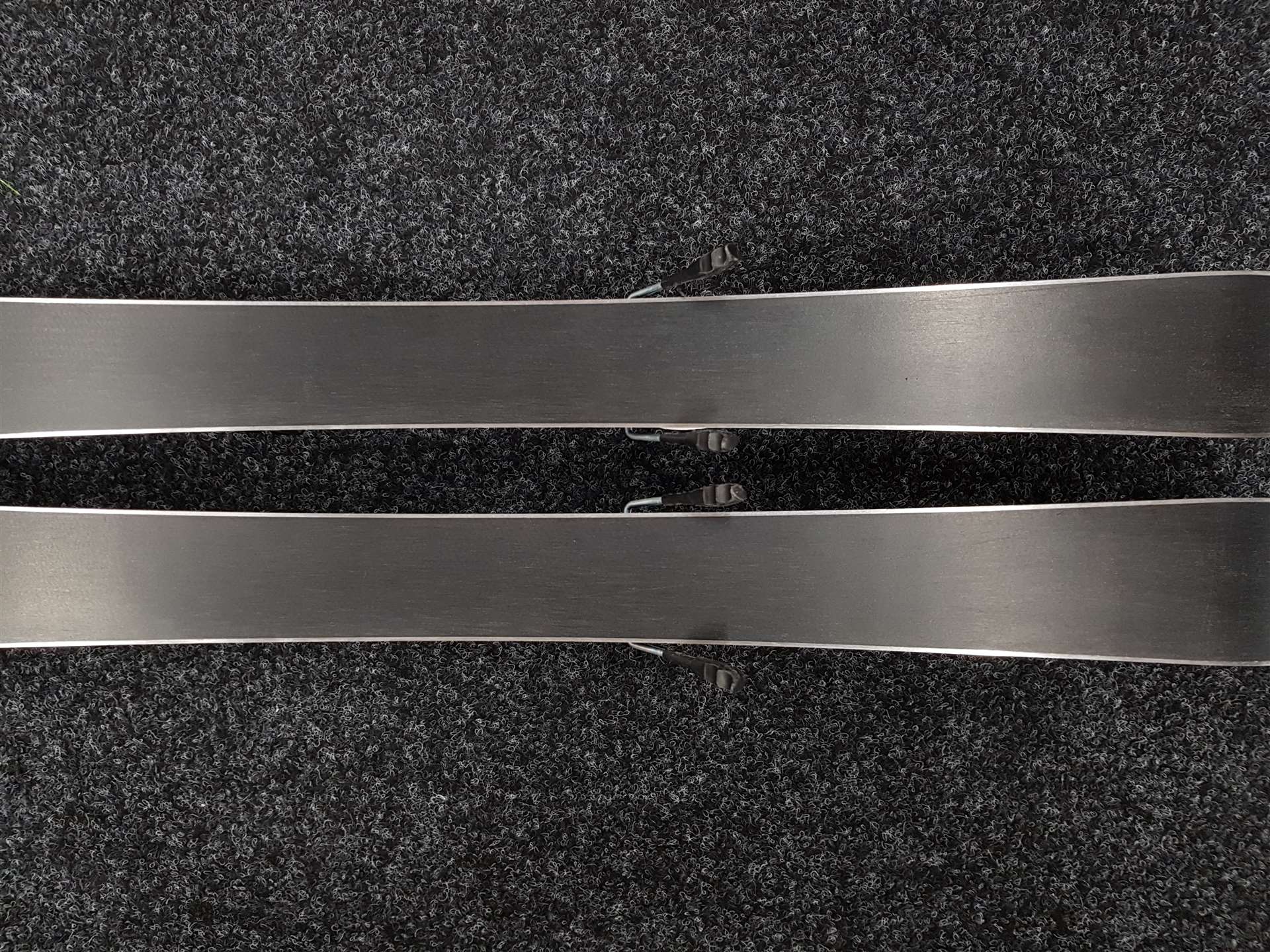 Použité lyže VOLKL Racetiger +  viazanie Marker 4.5