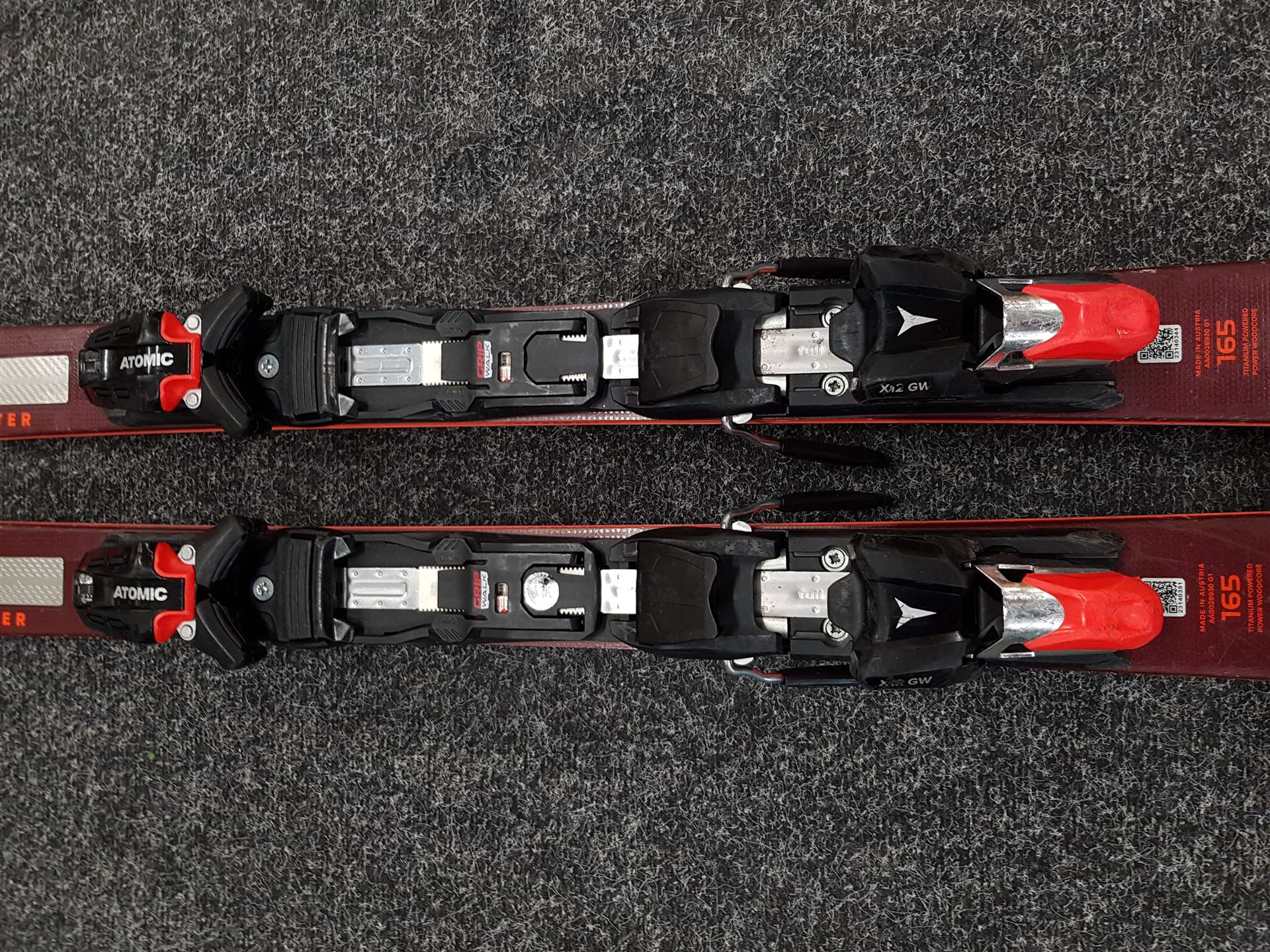 Použité lyže ATOMIC Redster S9