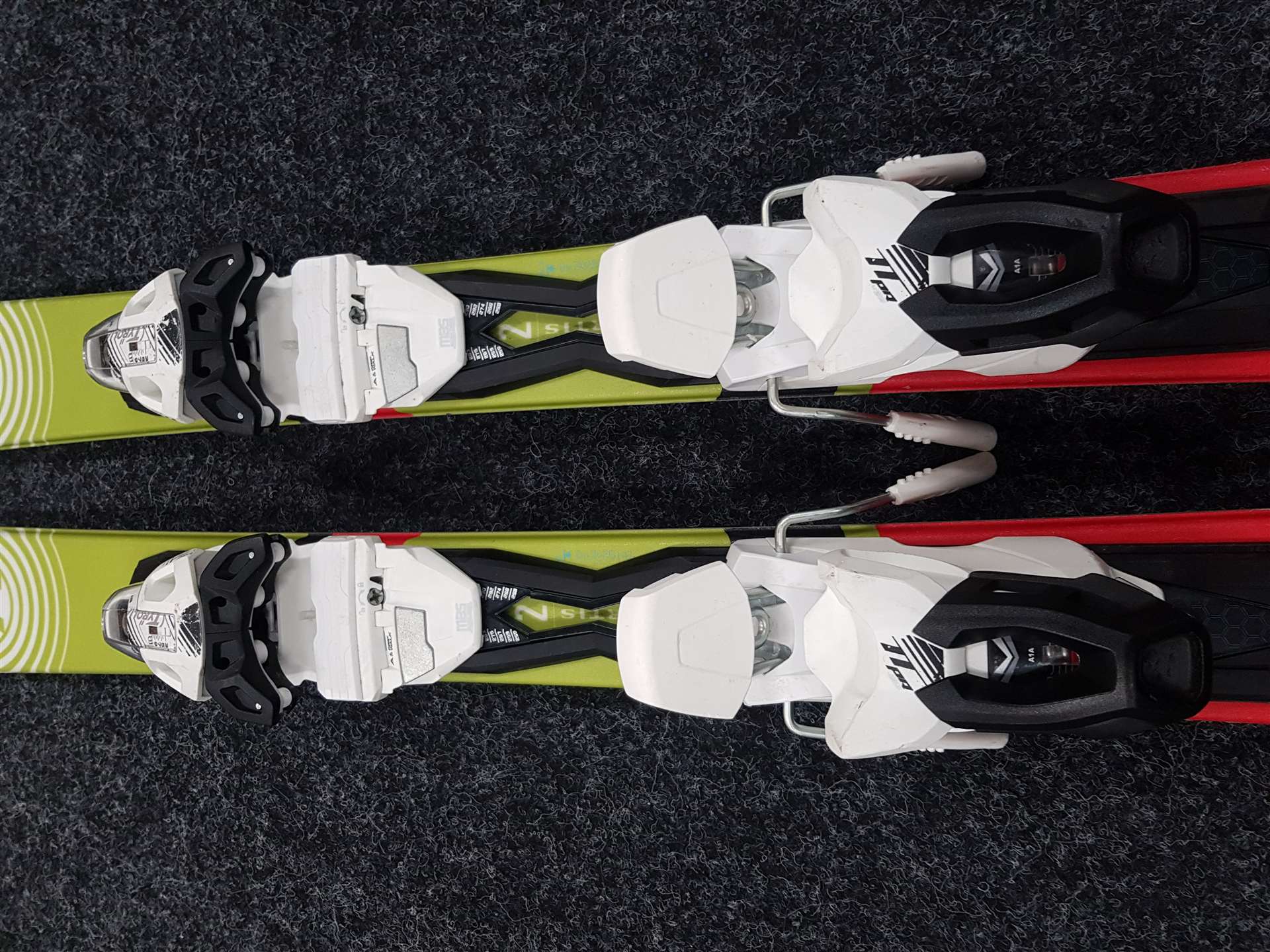 Použité lyže ARTIS 2 + viazanie Tyrolia 11