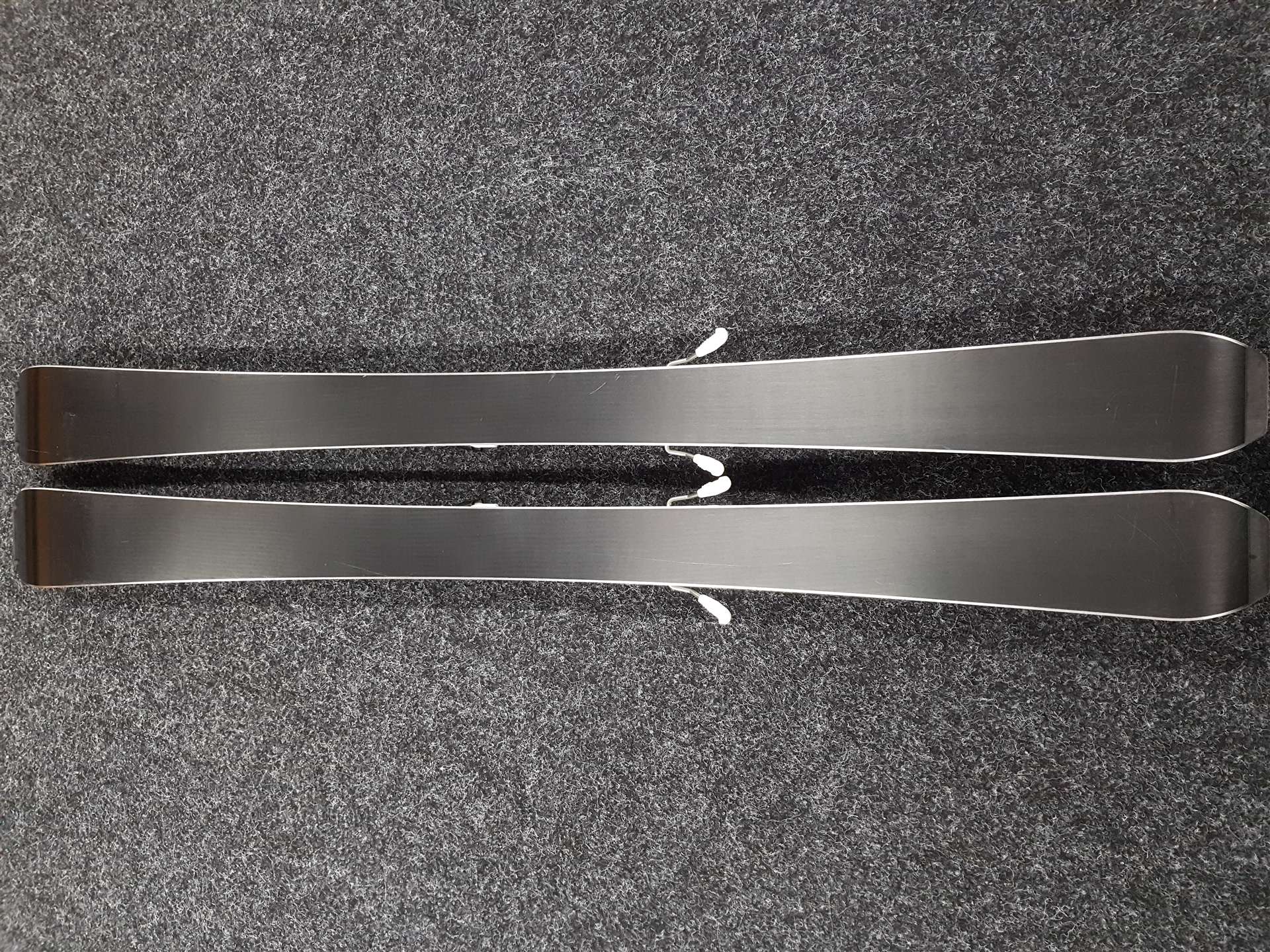 Použité lyže ARTIS 2 + viazanie Tyrolia 11