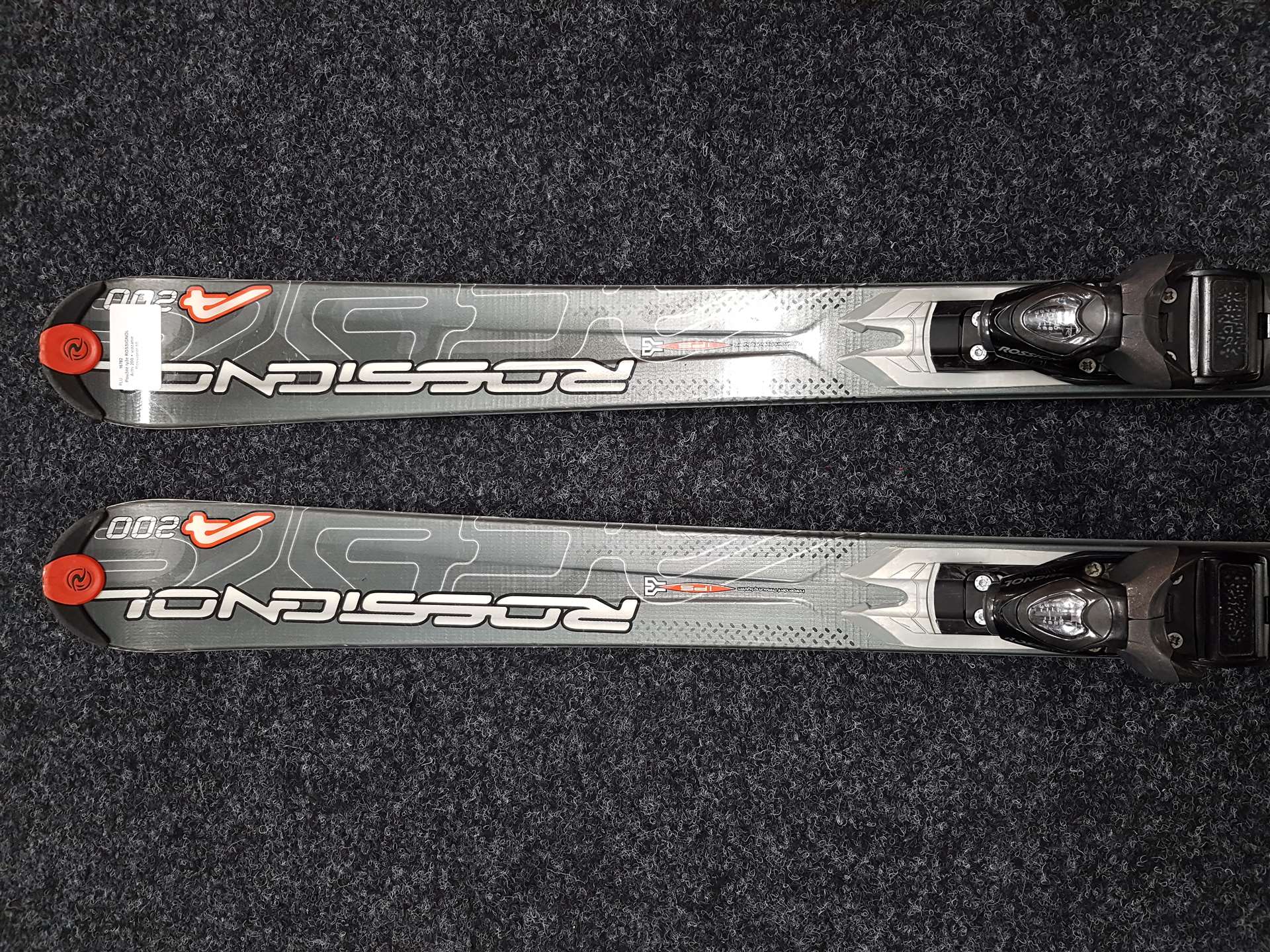 Použité lyže ROSSIGNOL Acts 200 + viazanie Rossignol 10