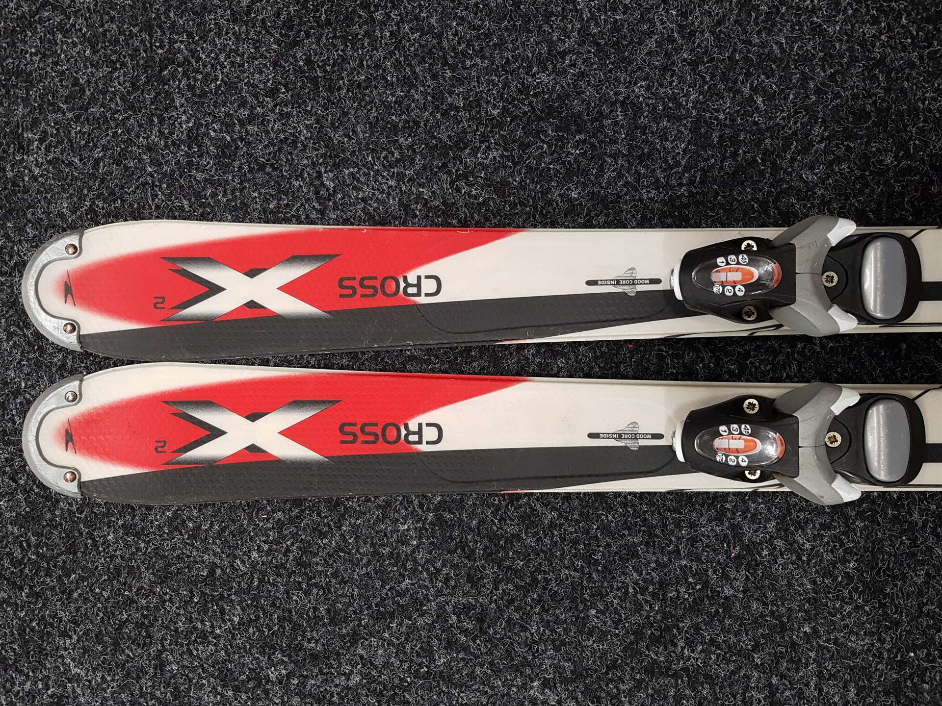 Použité lyže Cross X2