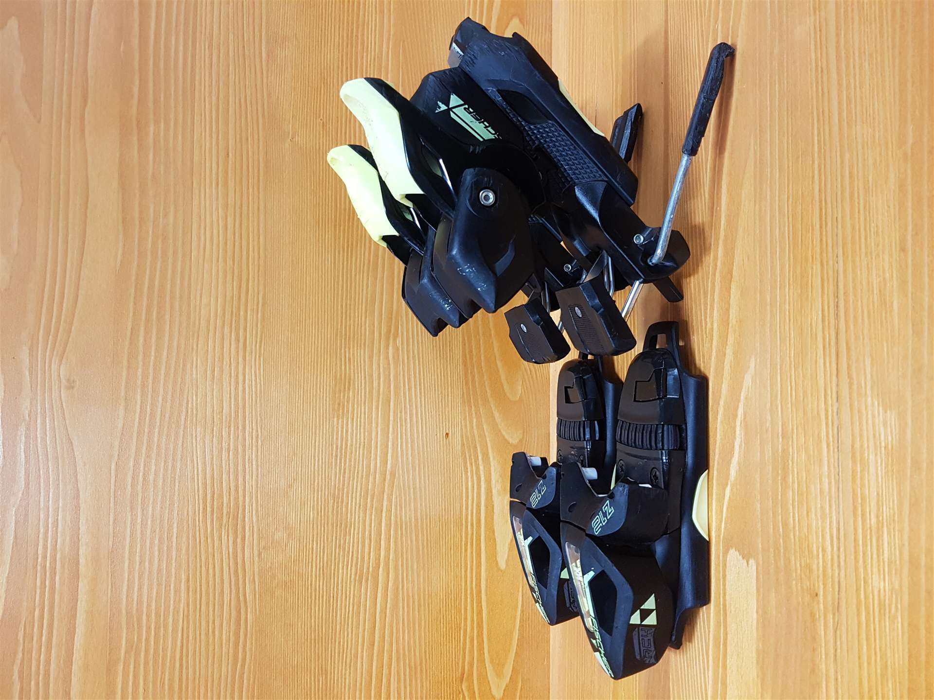 Použité viazanie Fischer RC4 Z12 (12 DIN)