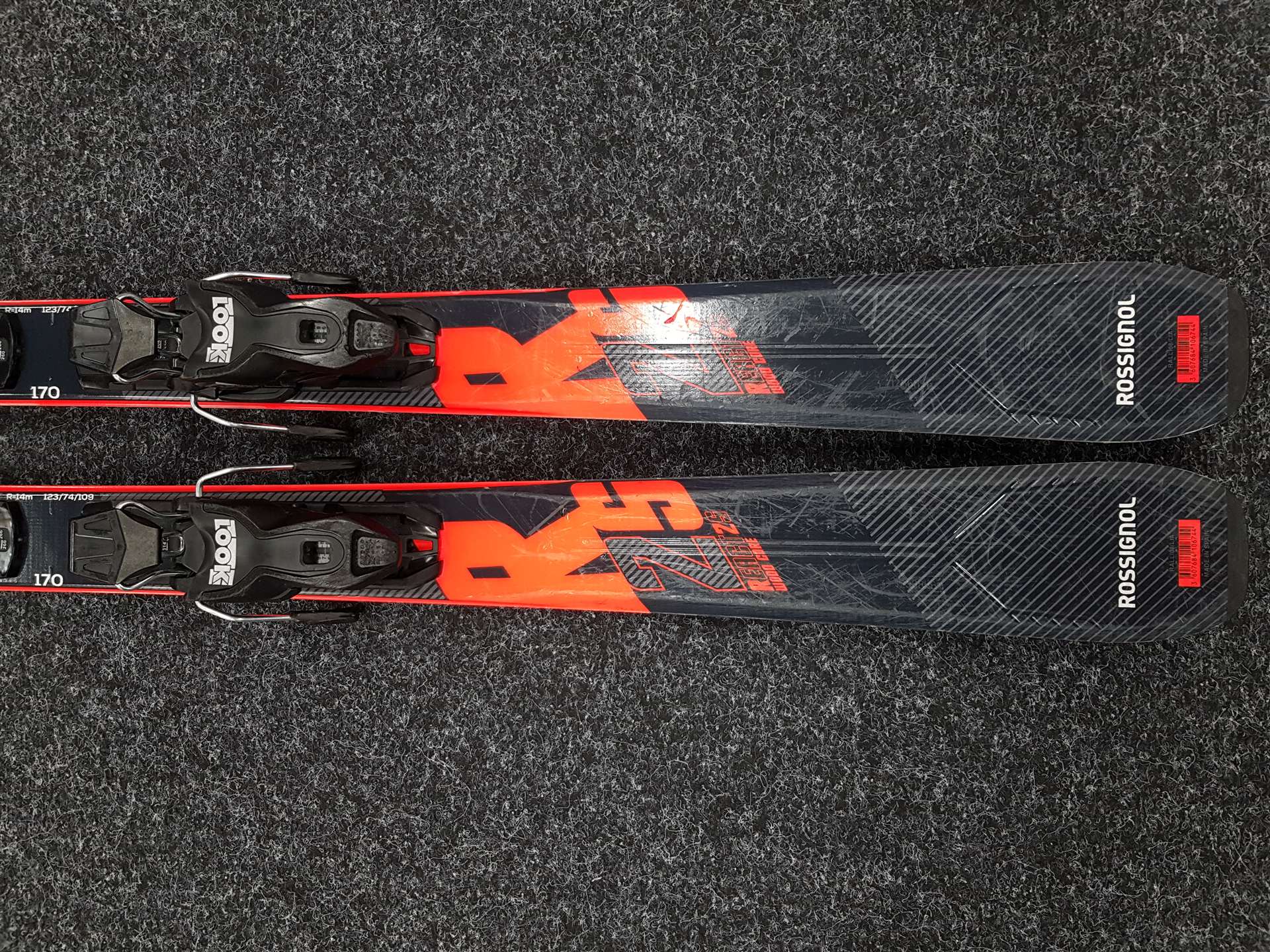 Použité lyže ROSSIGNOL React 2S + viazanie Look Xpress 10
