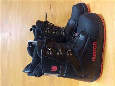 Použité snowboardové topánky BURTON Progression M