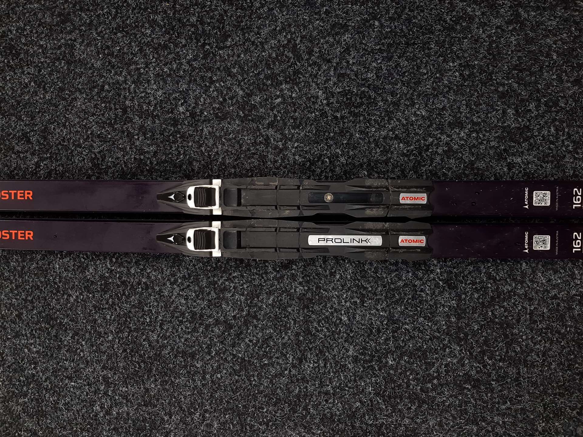 Použité bežecké lyže Atomic Redster S9 + NNN viazanie Atomic