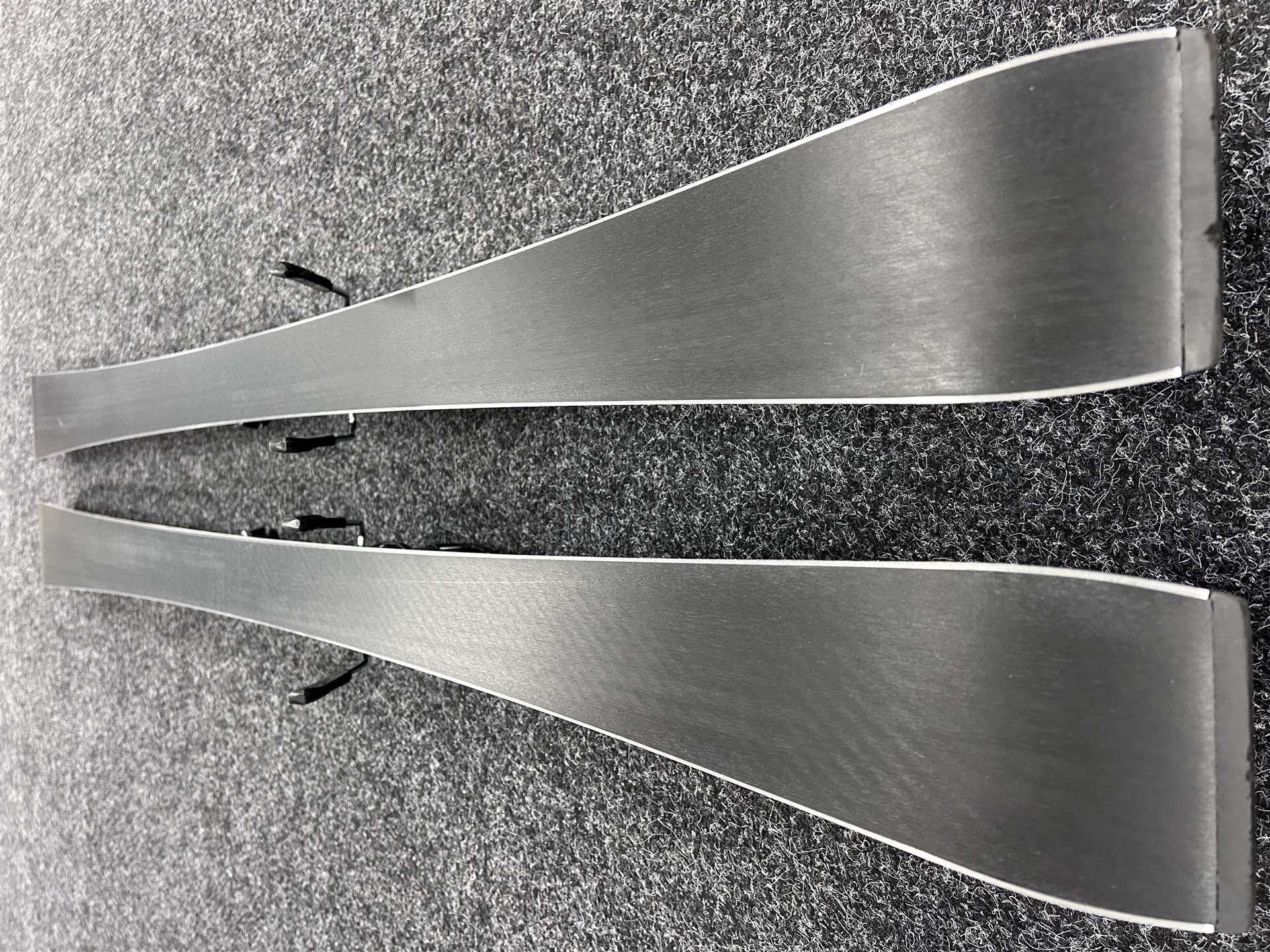 Bazaar-Ski ROSSIGNOL Hero Titanium Elite ST