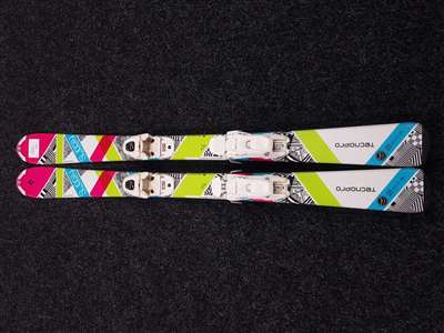 Použité detské lyže TECNOPRO Sweety + viazanie Marker 4.5