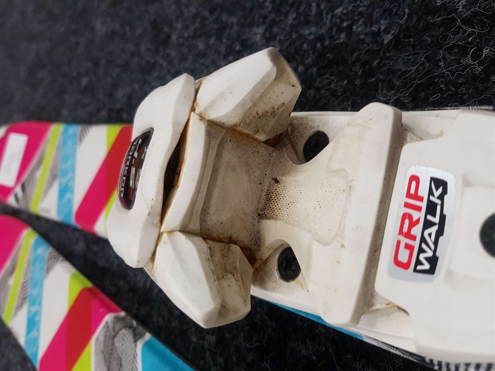 Použité detské lyže TECNOPRO Sweety + viazanie Marker 4.5