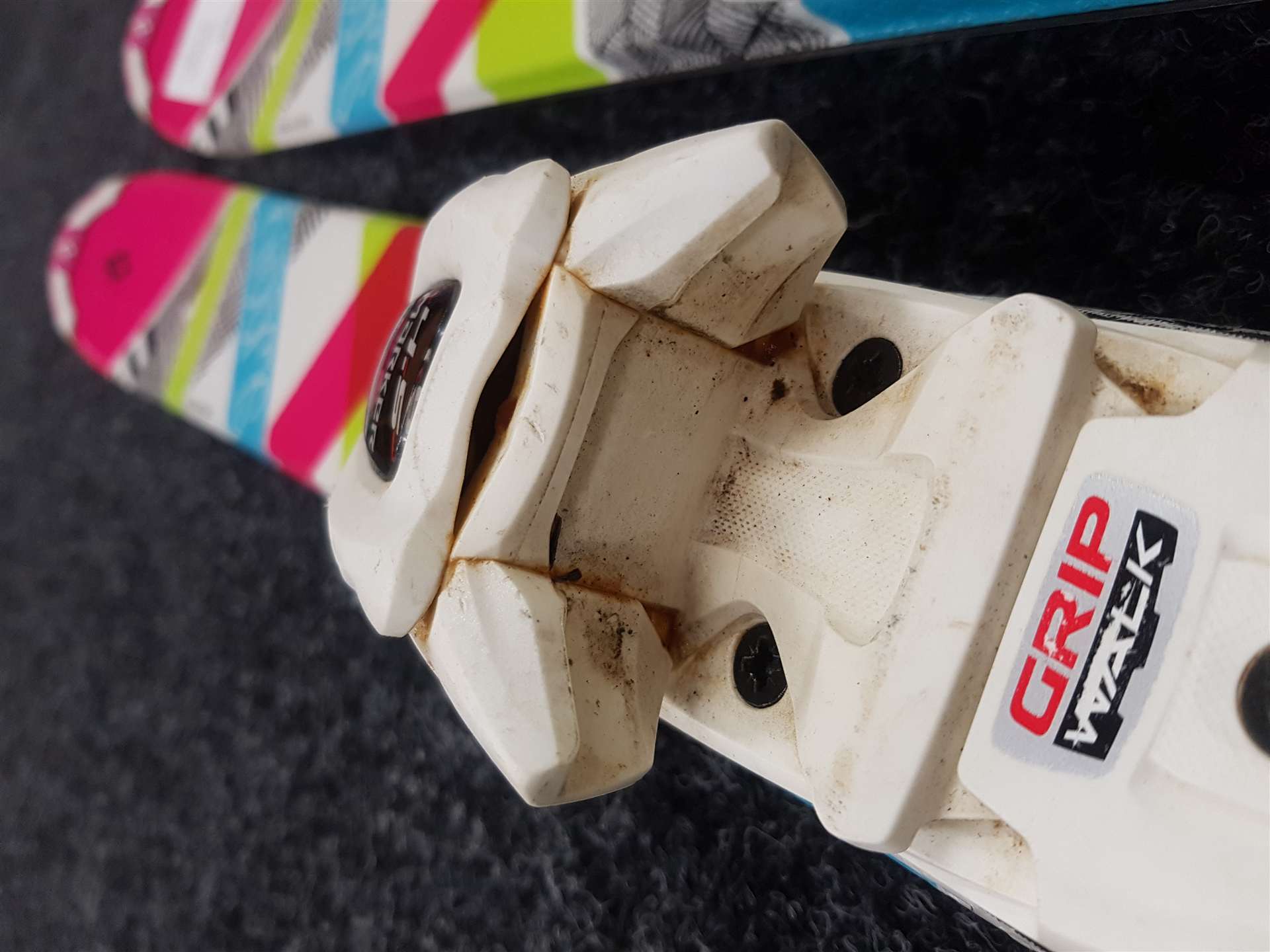 Použité detské lyže TECNOPRO Sweety + viazanie Marker 4.5