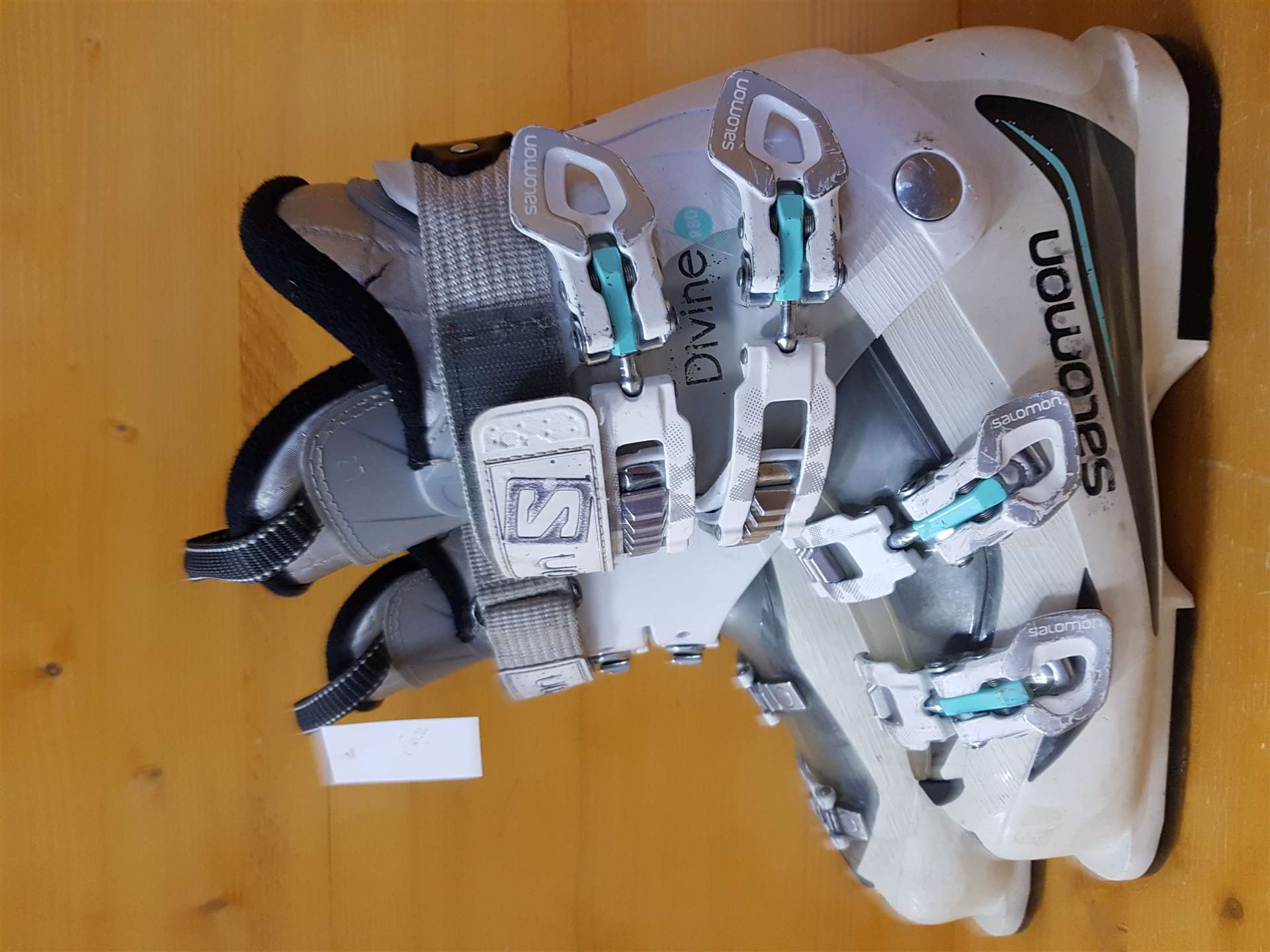 Použité lyžiarky Salomon Divine R 80