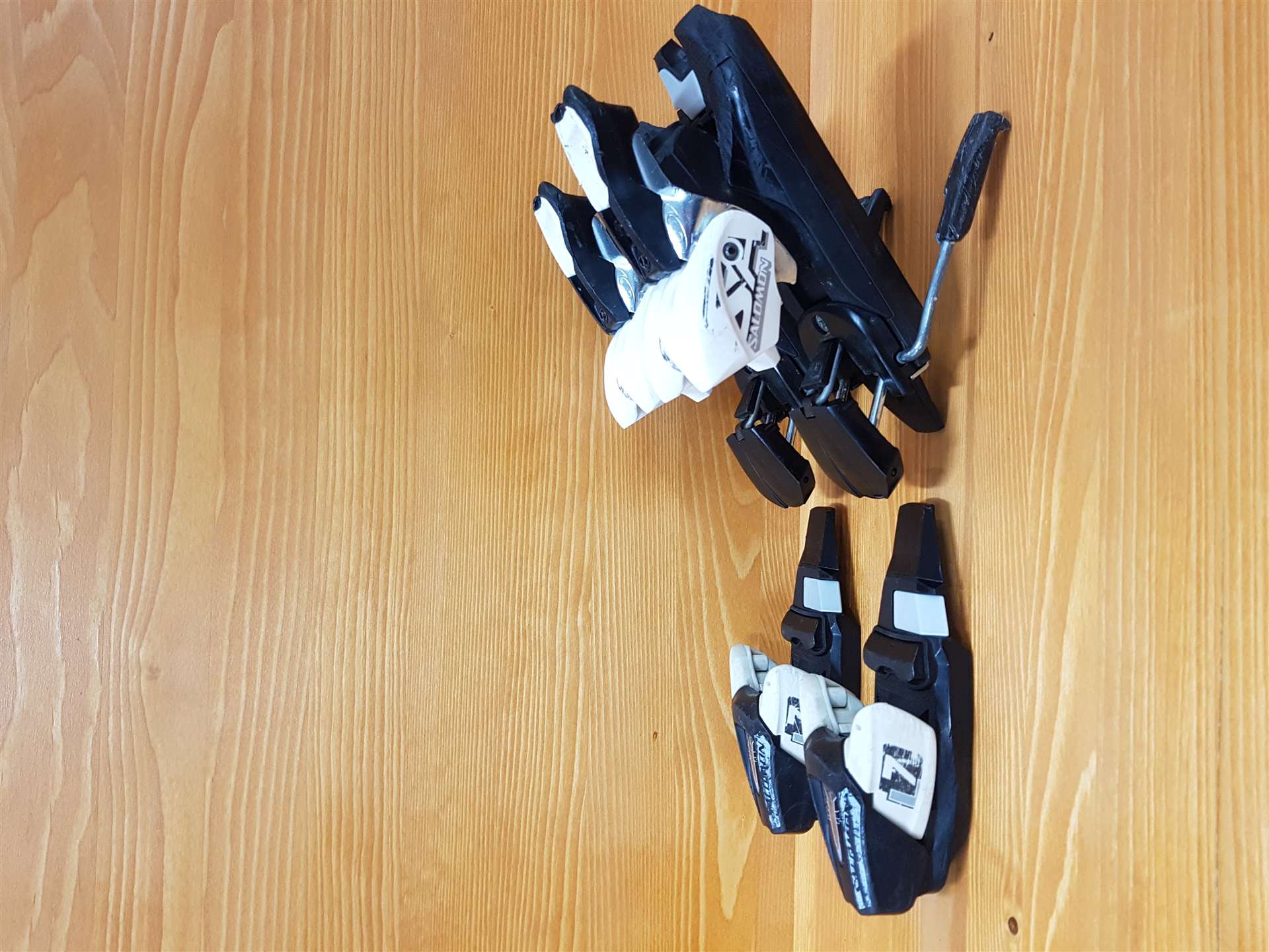 Použité viazanie Salomon  L 7 (7,5 DIN)