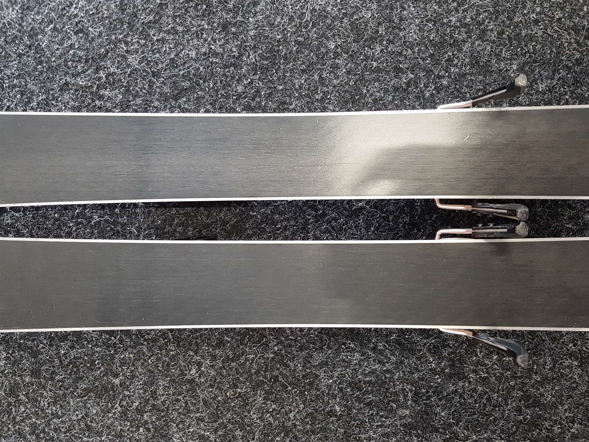 Použité detské lyže VOLKL Racetiger GS + viazanie Marker 4.5