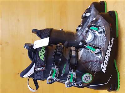 Použité lyžiarky Nordica Speed Machine 110