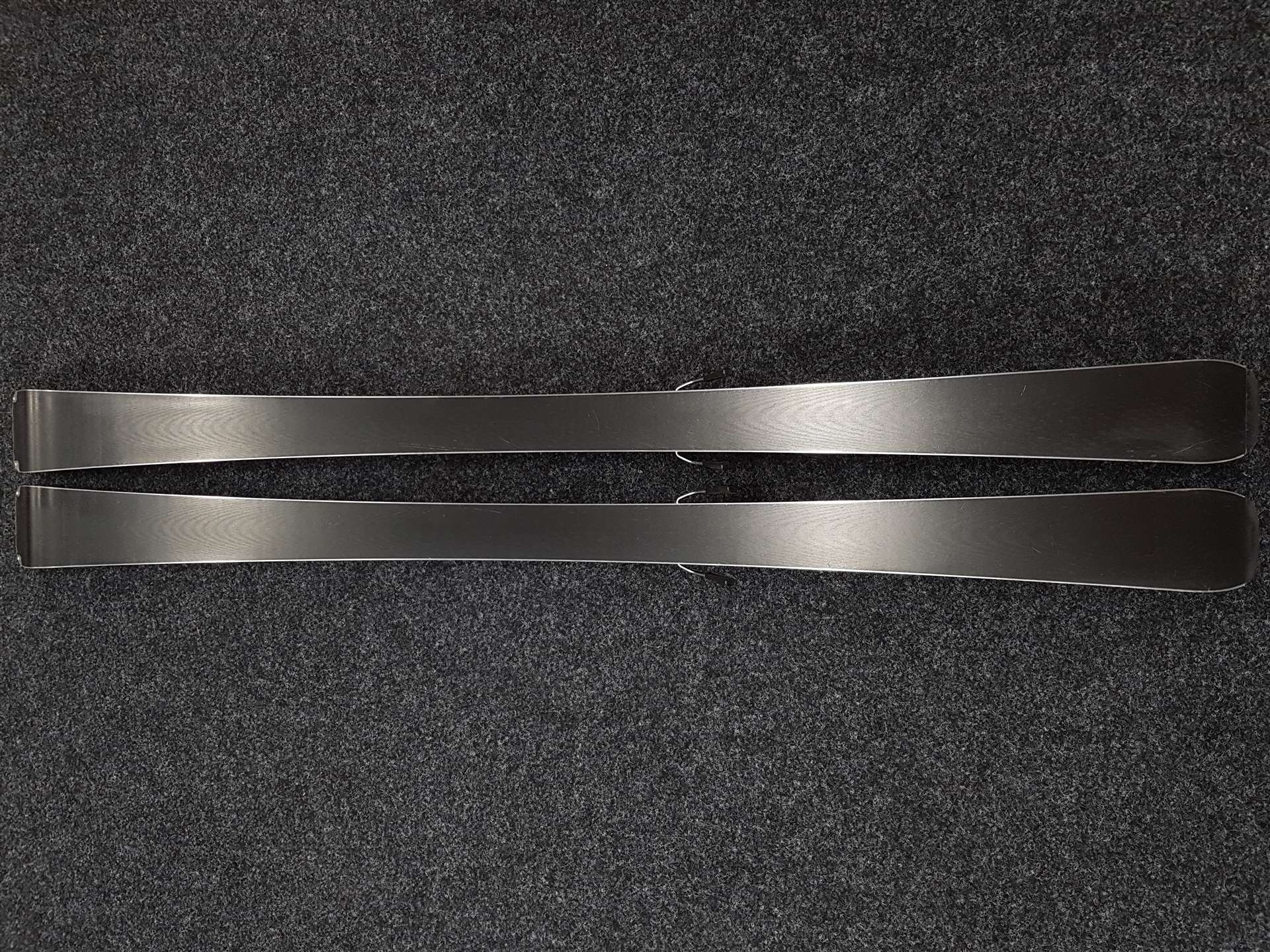 Použité lyže ROSSIGNOL Pursuit 100 + viazanie Look Xpress 10.0