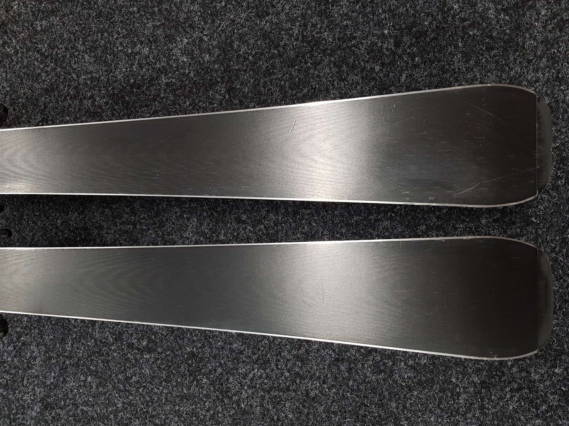 Použité lyže ROSSIGNOL Pursuit 100 + viazanie Look Xpress 10.0