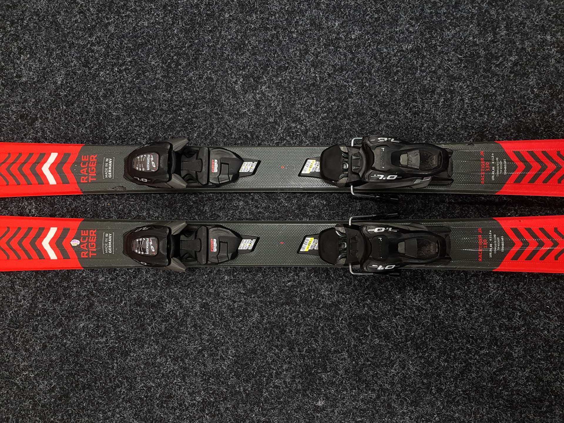 Použité detské lyže VOLKL Racetiger JR + viazanie Marker 7.0