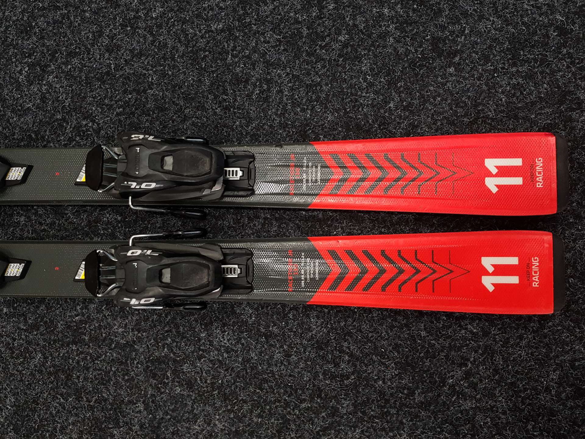 Použité detské lyže VOLKL Racetiger JR + viazanie Marker 7.0