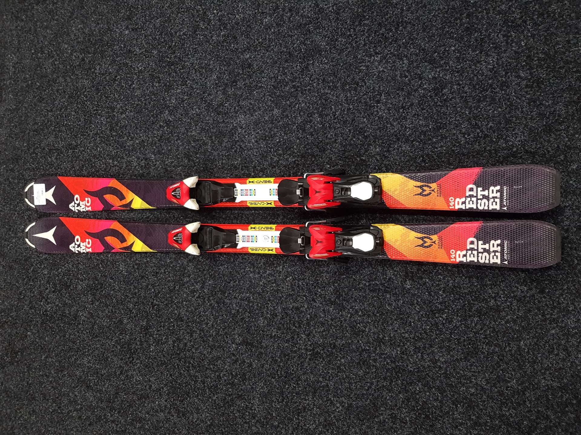 Použité lyže ATOMIC Redster + viazanie Atomic XTE 7