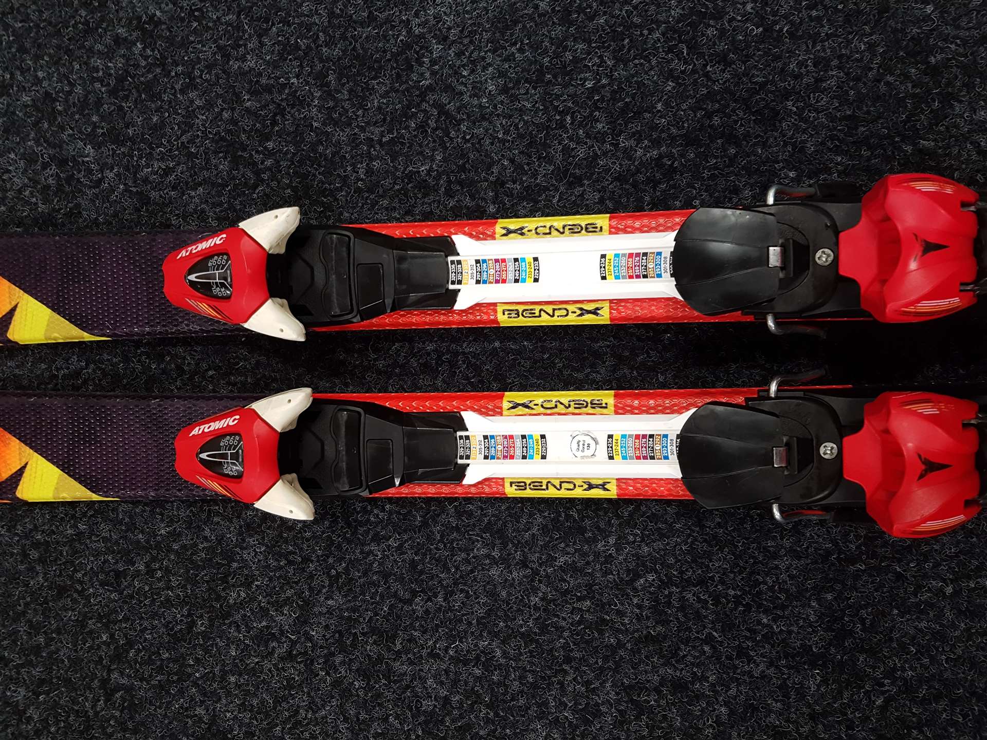 Použité lyže ATOMIC Redster + viazanie Atomic XTE 7