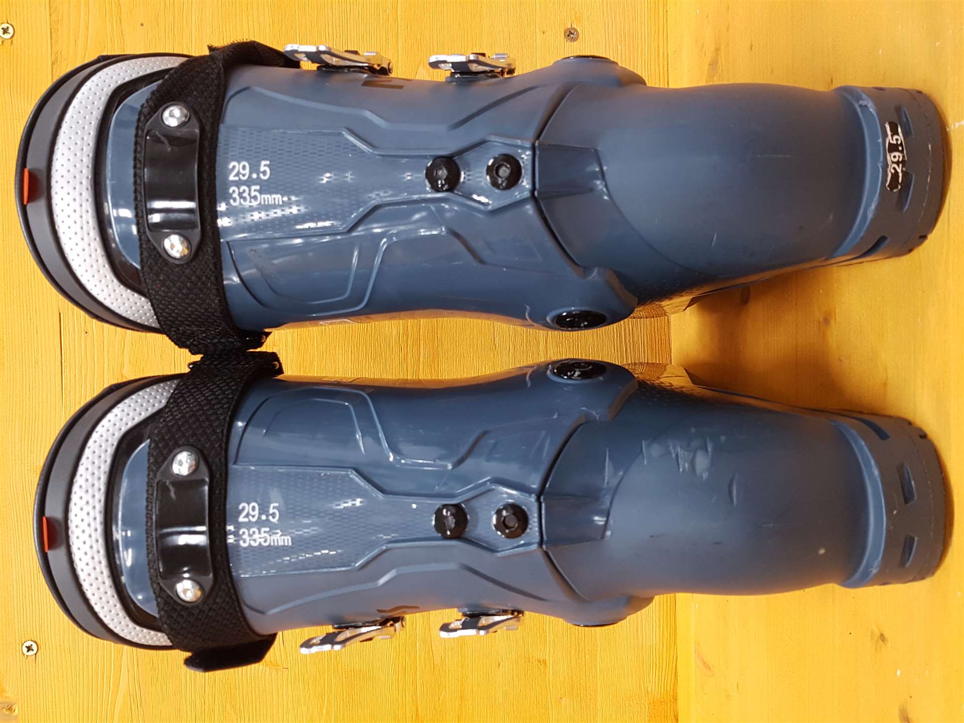 Použité lyžiarky Tecnica MV RT 90
