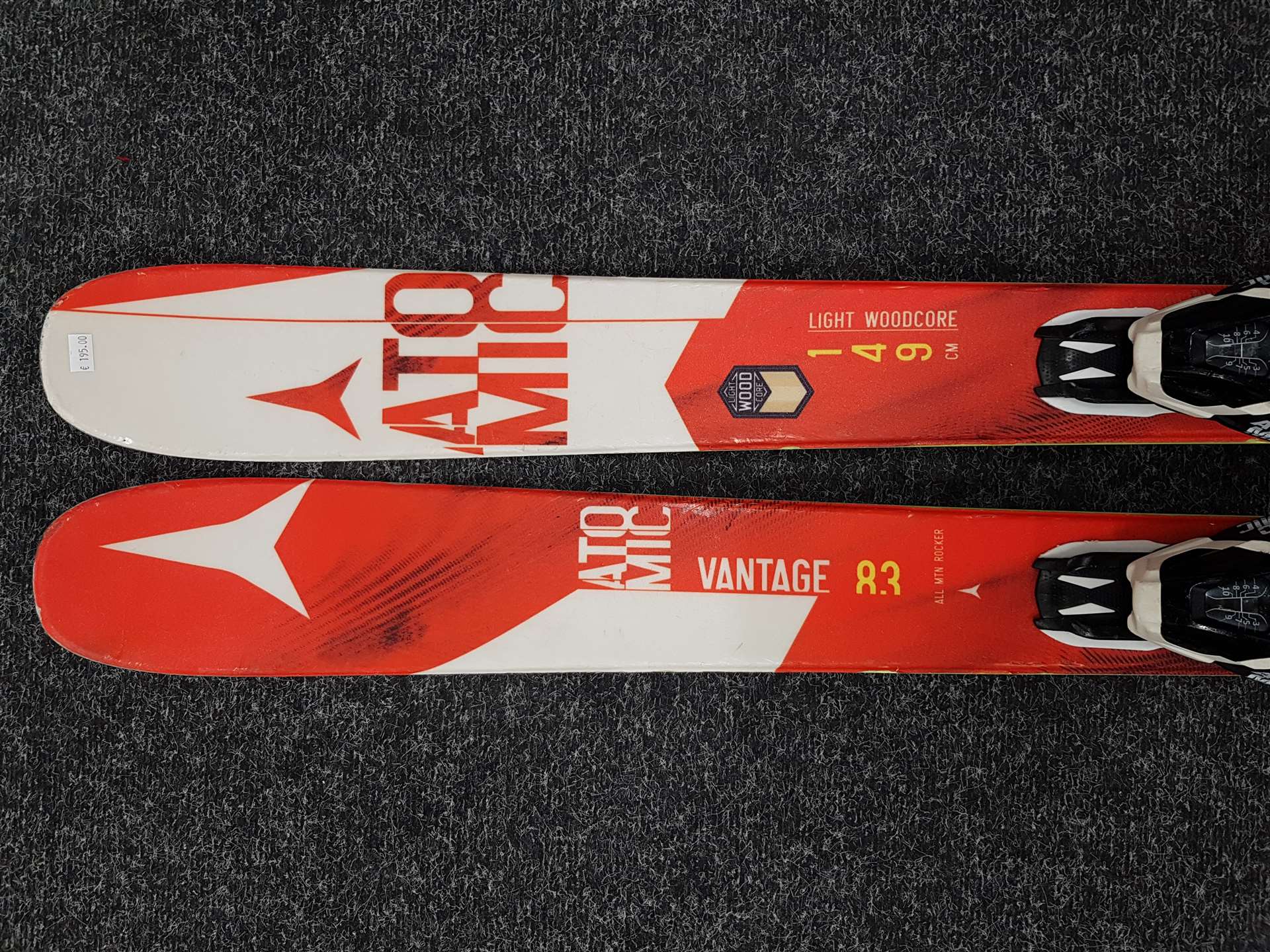 Použité lyže freestyle Atomic Vantage 83