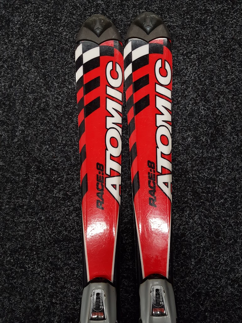 Použité lyže Atomic Race 8