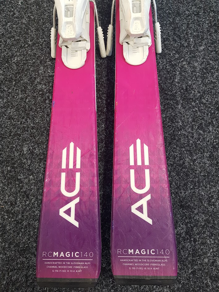 Použité lyže Elan Ace + viazanie Elan 7.5