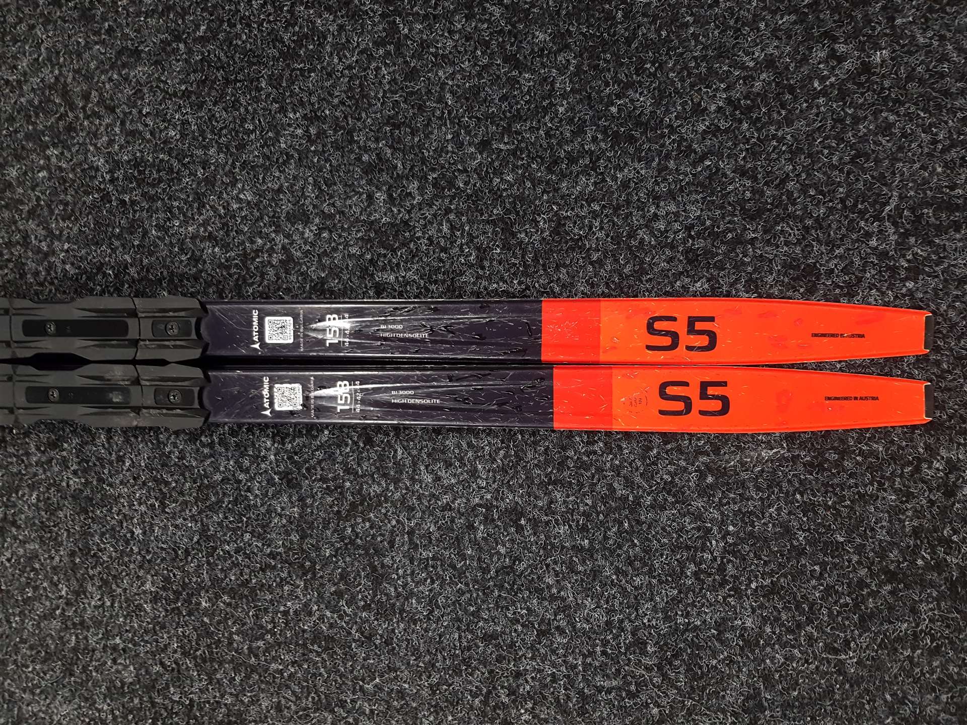 Použité bežecké lyže Atomic Redster S5 + NNN viazanie Atomic