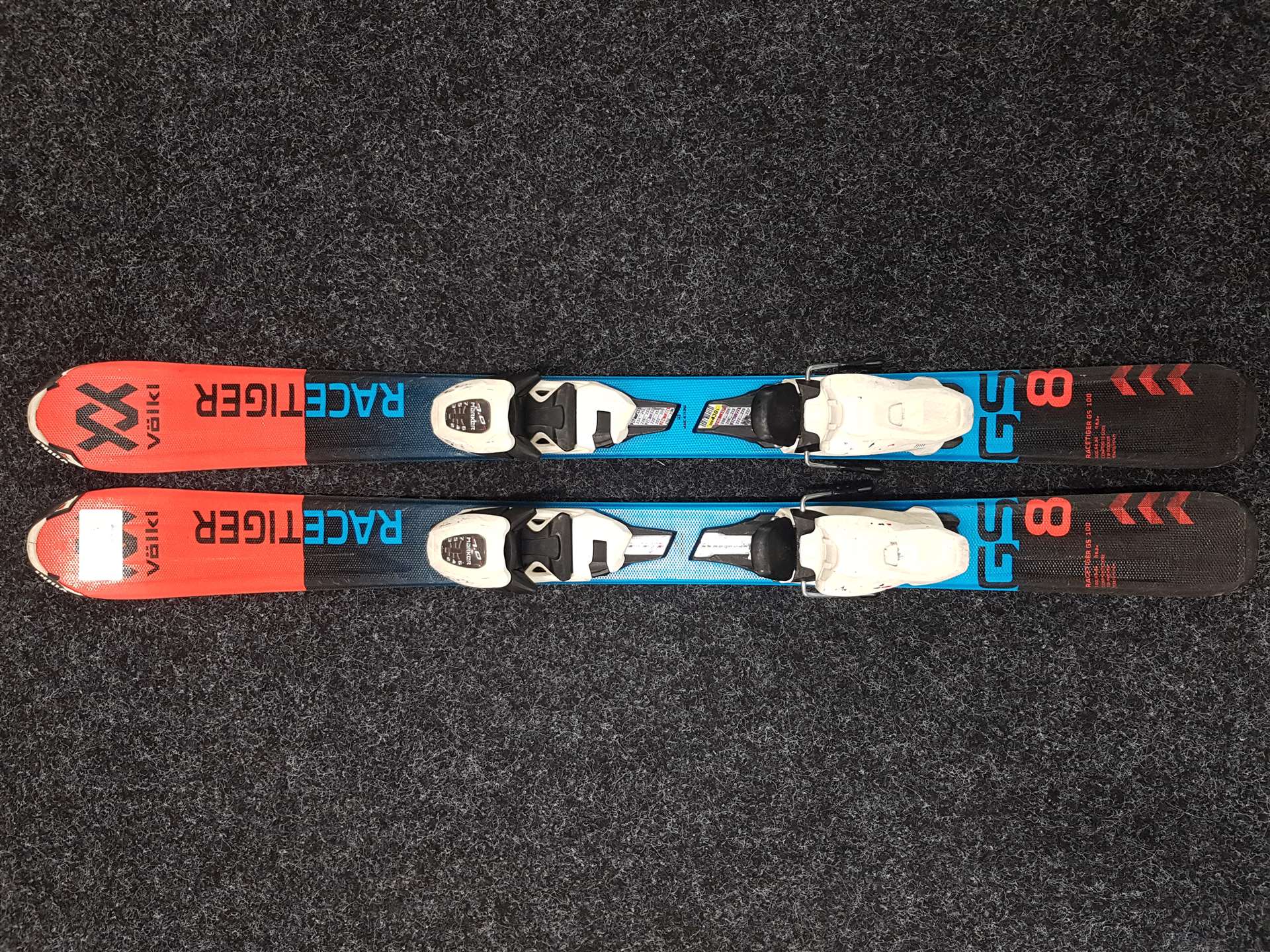 Použité detské lyže VOLKL Racetiger + viazanie Marker 7.0