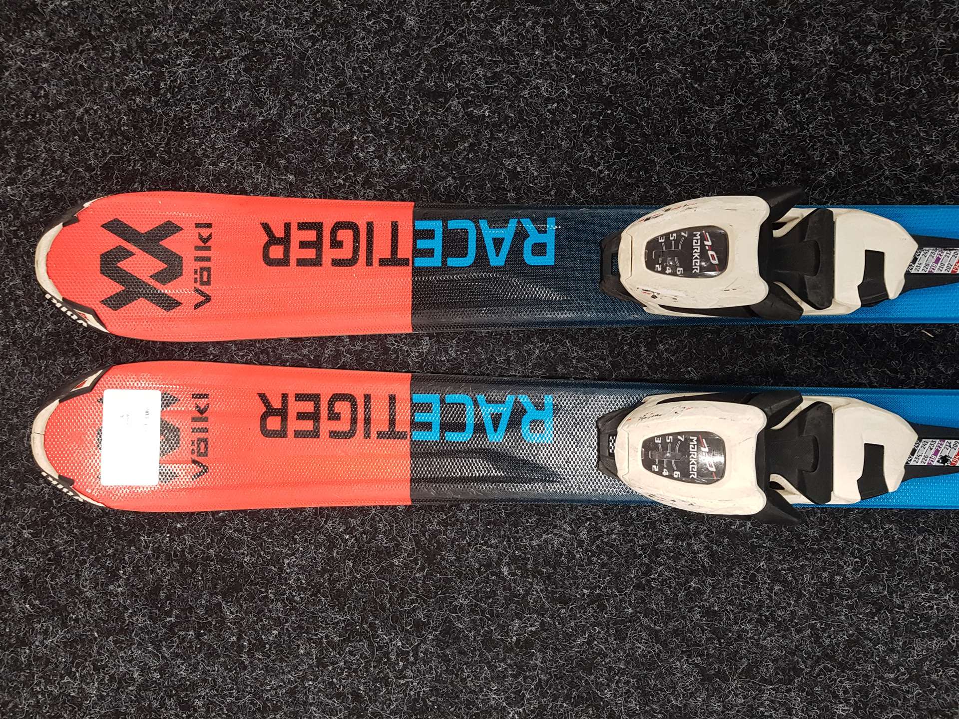 Použité detské lyže VOLKL Racetiger + viazanie Marker 7.0