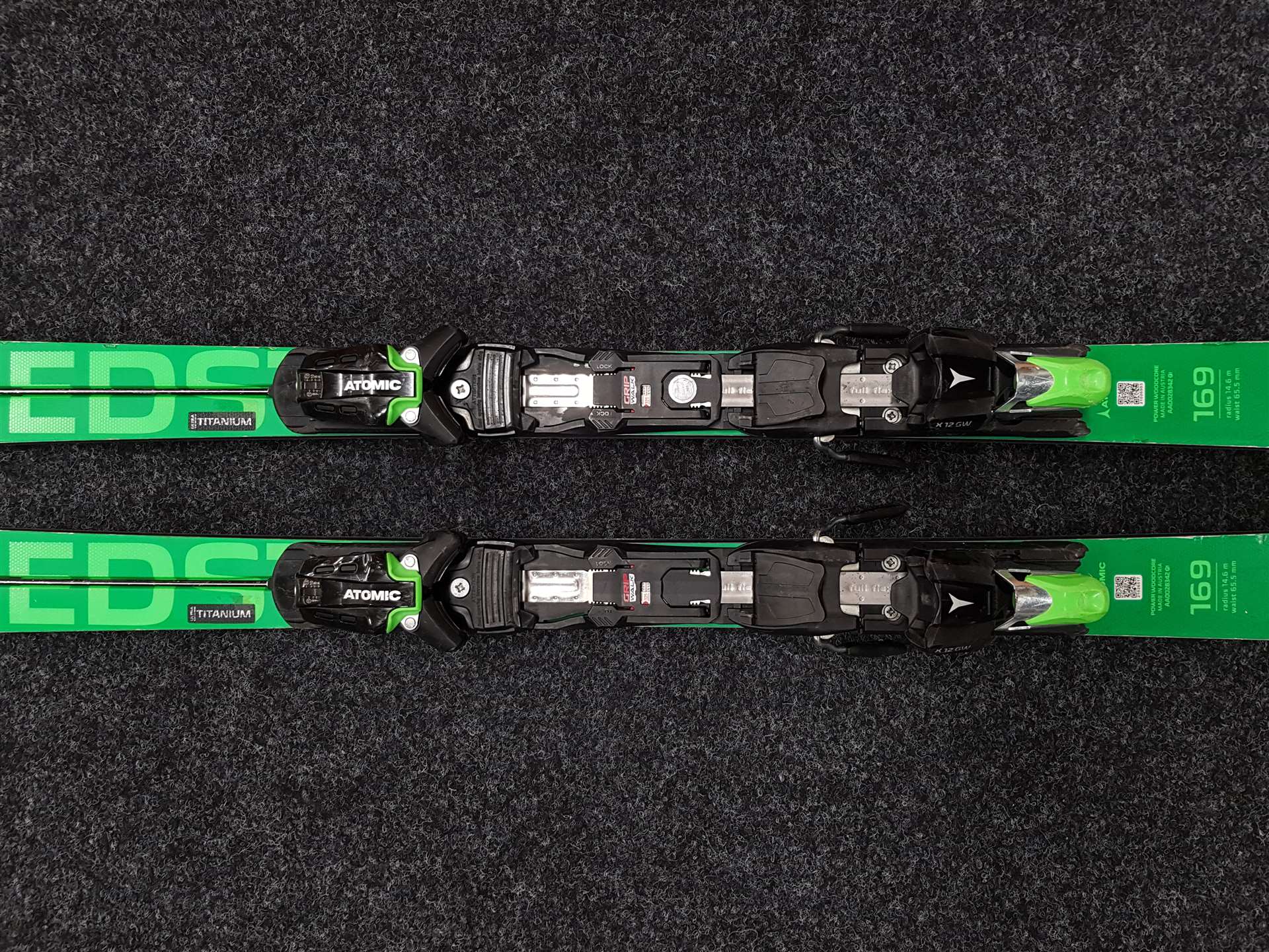 Použité lyže ATOMIC Redster X9s Ti + viazanie Atomic X 12 GW